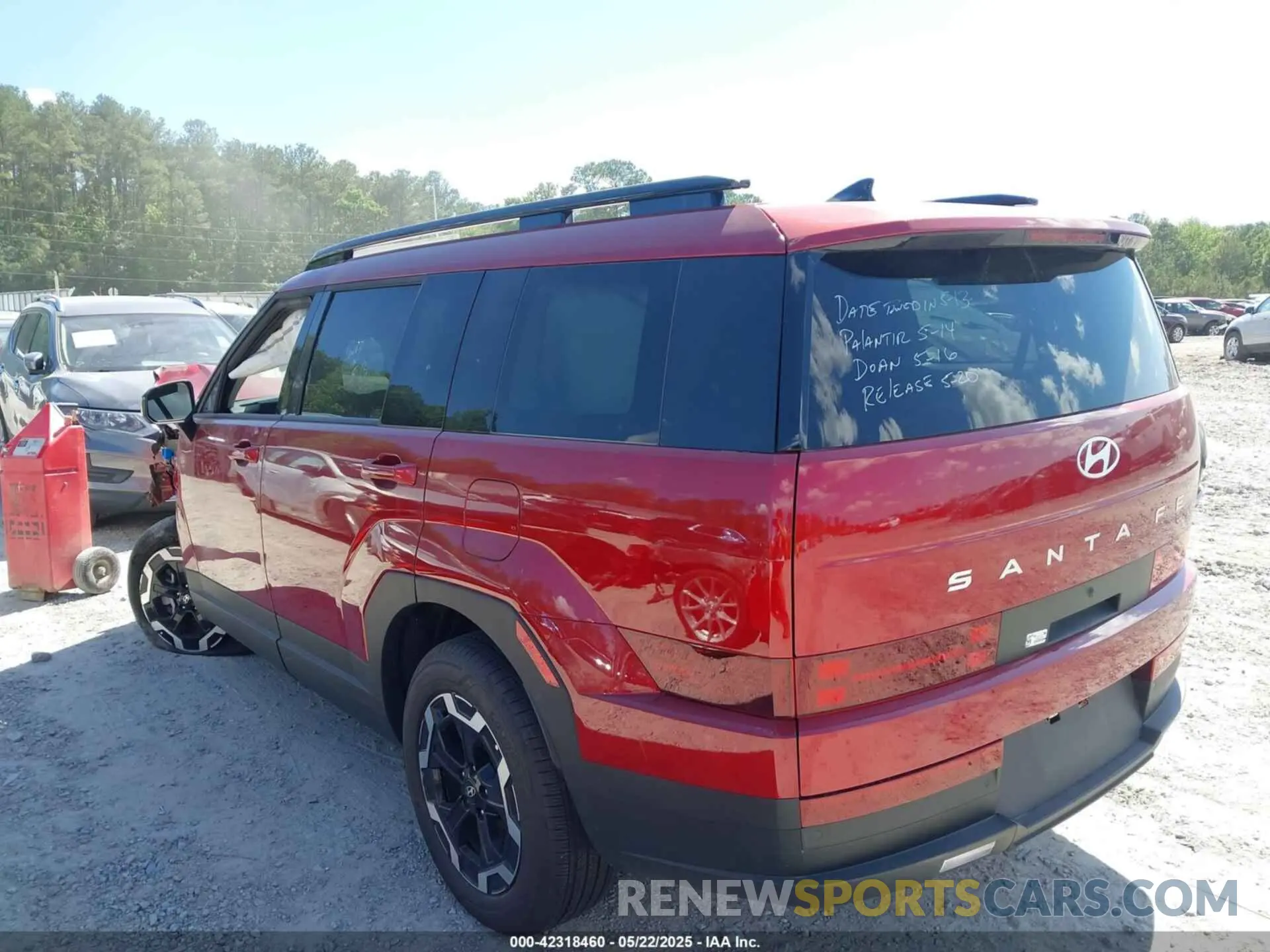 13 Photograph of a damaged car 5NMP24GL2SH098970 HYUNDAI SANTA FE 2025