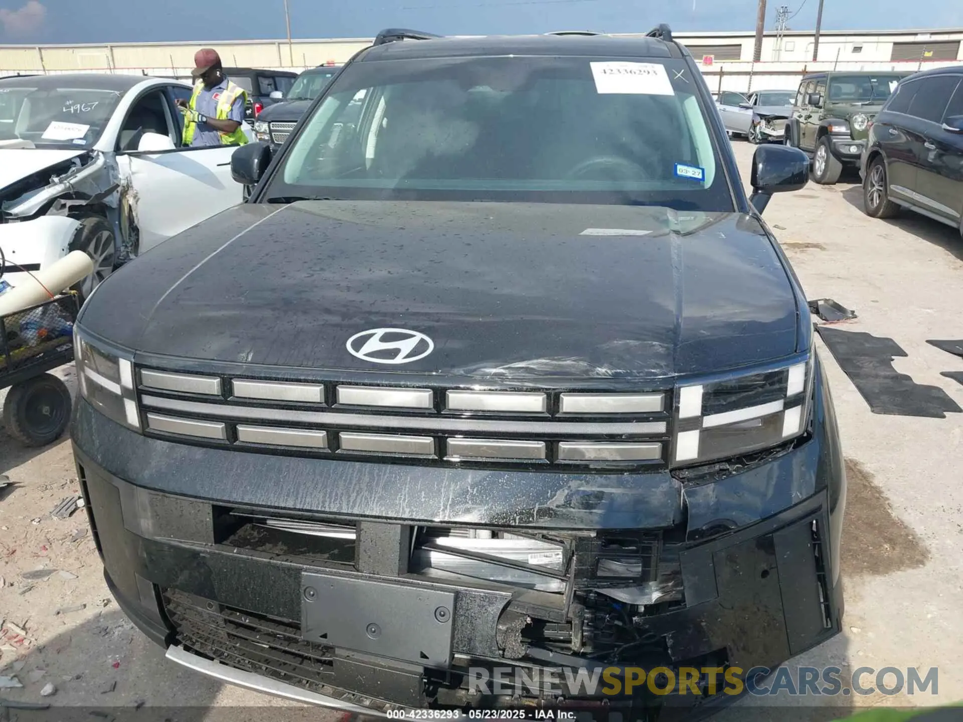12 Photograph of a damaged car 5NMP24GL2SH134799 HYUNDAI SANTA FE 2025