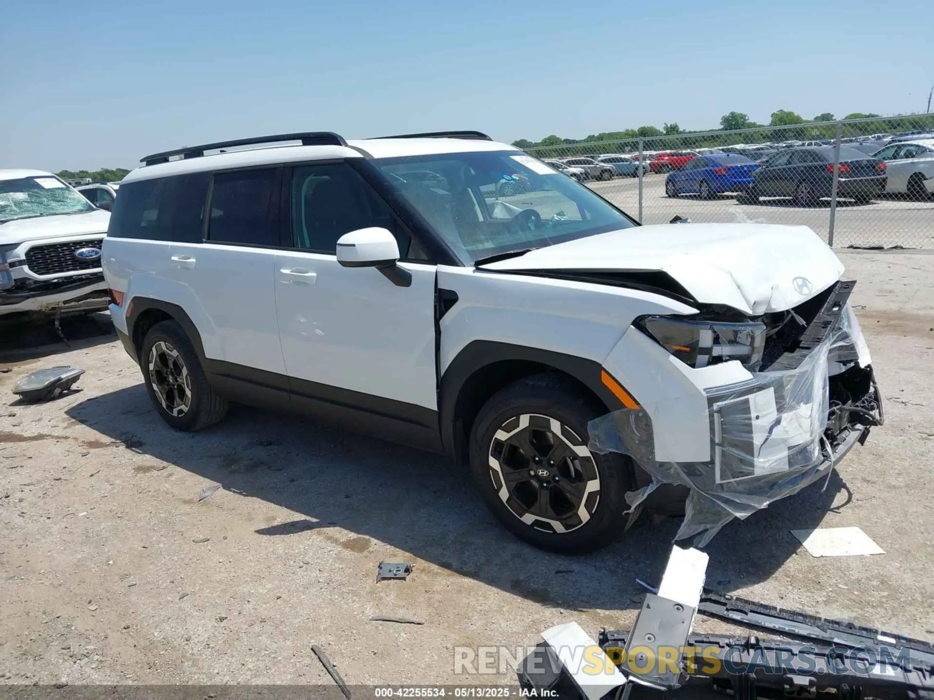 1 Photograph of a damaged car 5NMP24GL5SH076185 HYUNDAI SANTA FE 2025