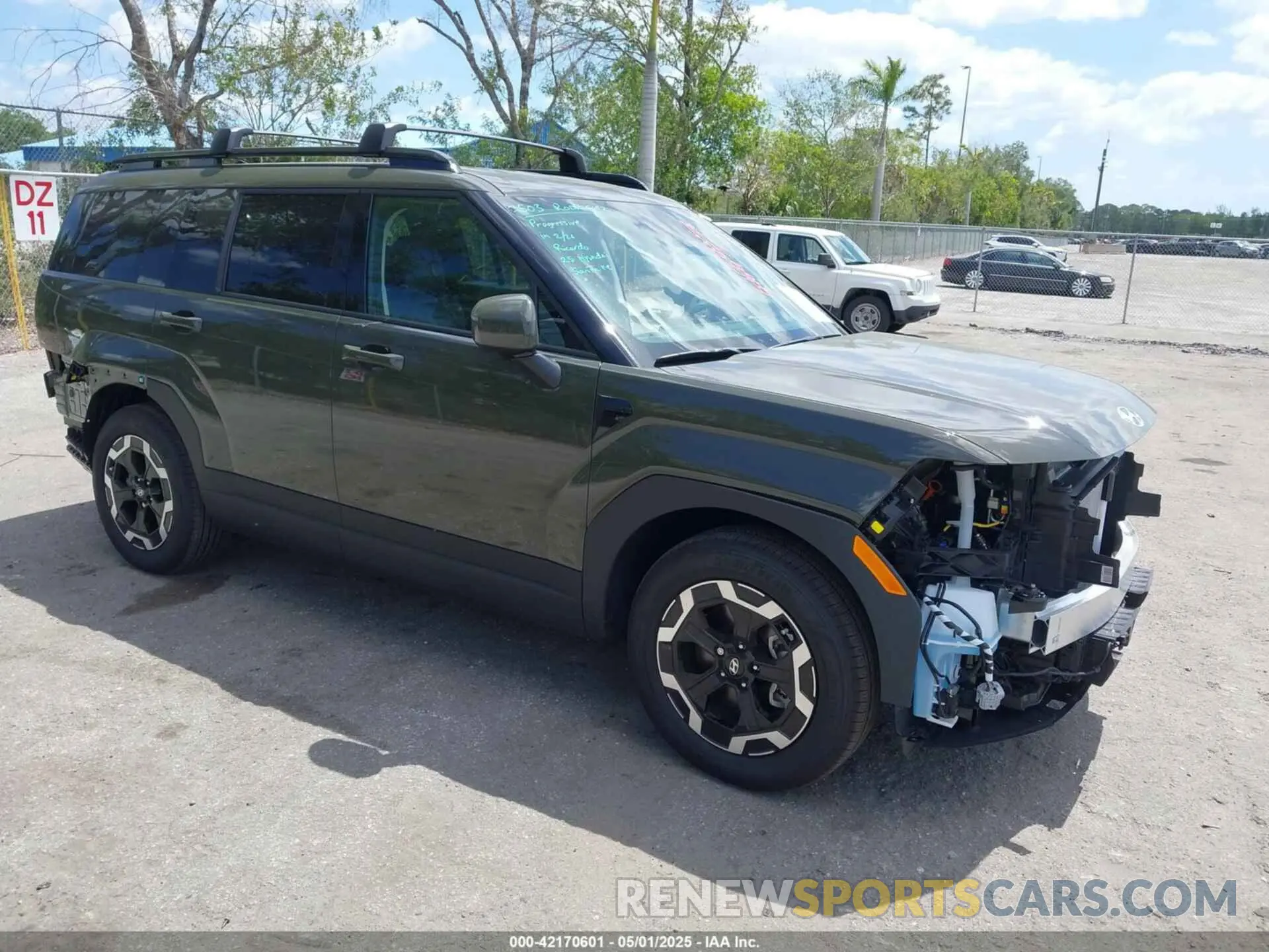 1 Photograph of a damaged car 5NMP24GL6SH108447 HYUNDAI SANTA FE 2025
