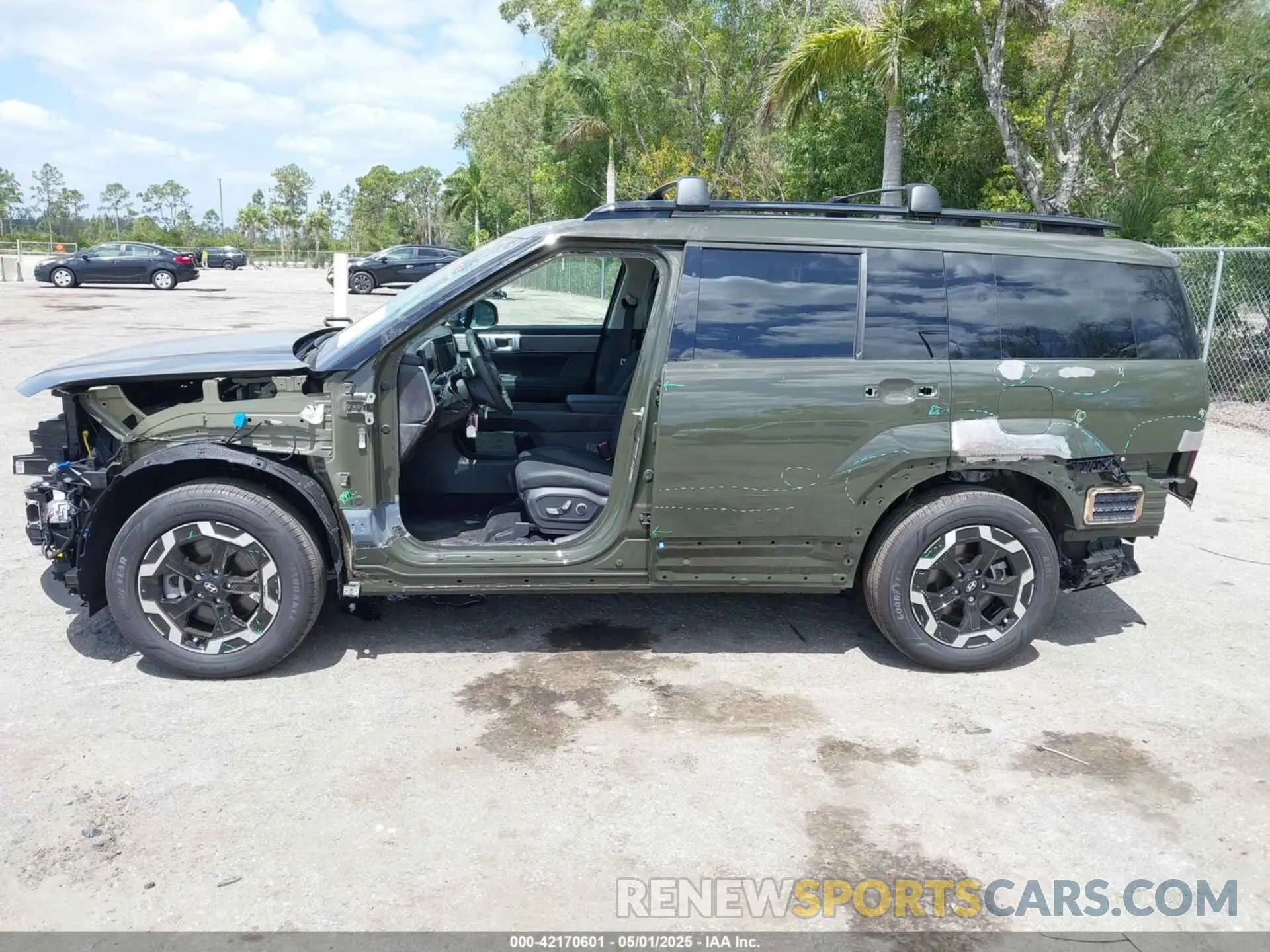 15 Photograph of a damaged car 5NMP24GL6SH108447 HYUNDAI SANTA FE 2025
