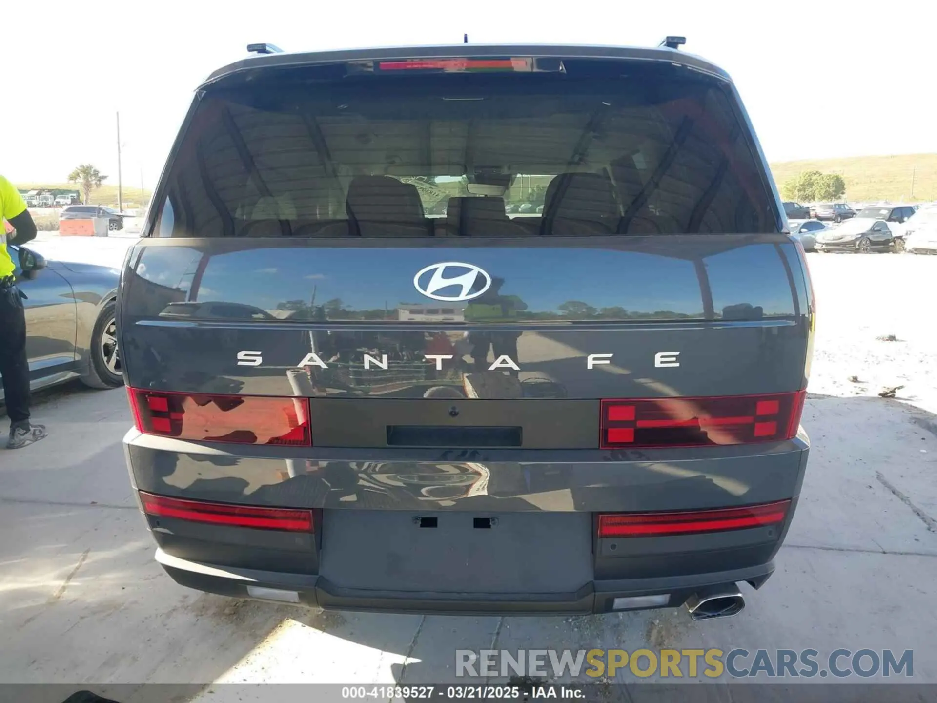 16 Photograph of a damaged car 5NMP24GL6SH121425 HYUNDAI SANTA FE 2025