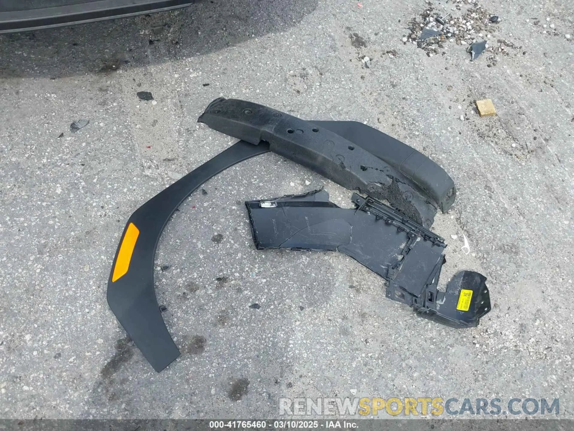 12 Photograph of a damaged car 5NMP24GL7SH082716 HYUNDAI SANTA FE 2025