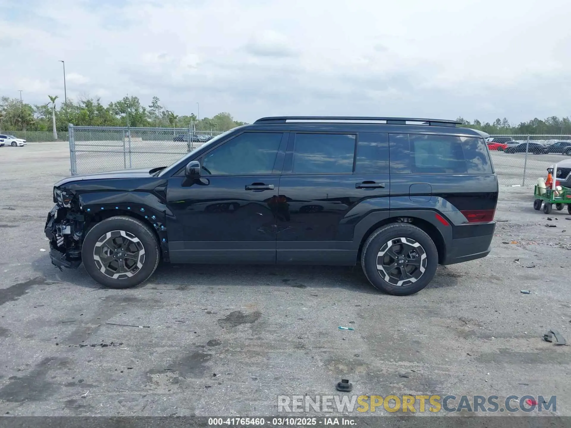 15 Photograph of a damaged car 5NMP24GL7SH082716 HYUNDAI SANTA FE 2025