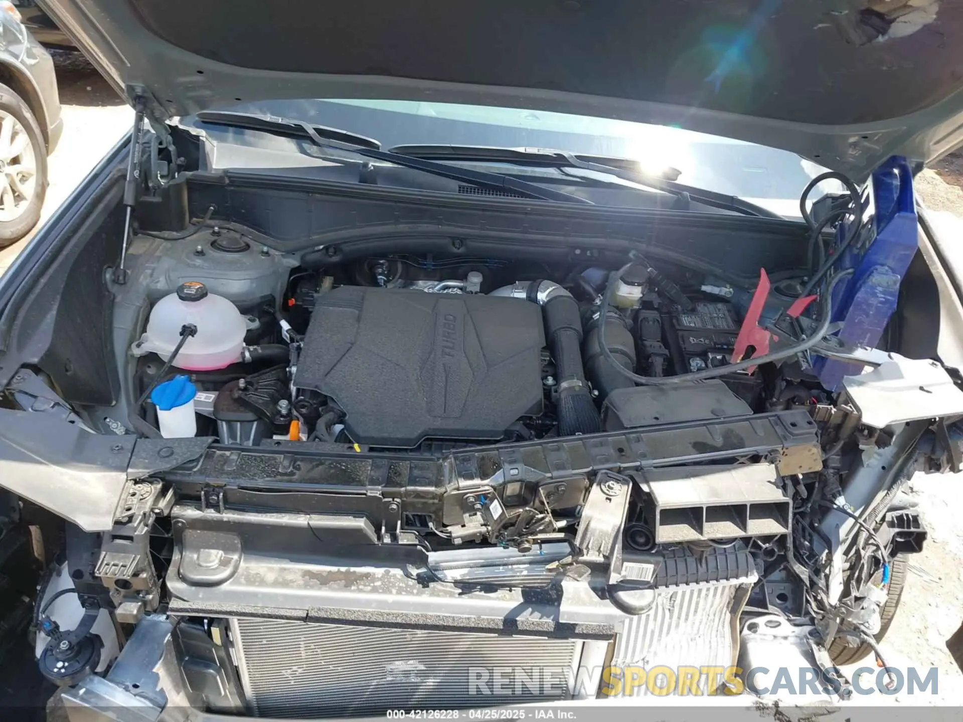 10 Photograph of a damaged car 5NMP24GL7SH104567 HYUNDAI SANTA FE 2025