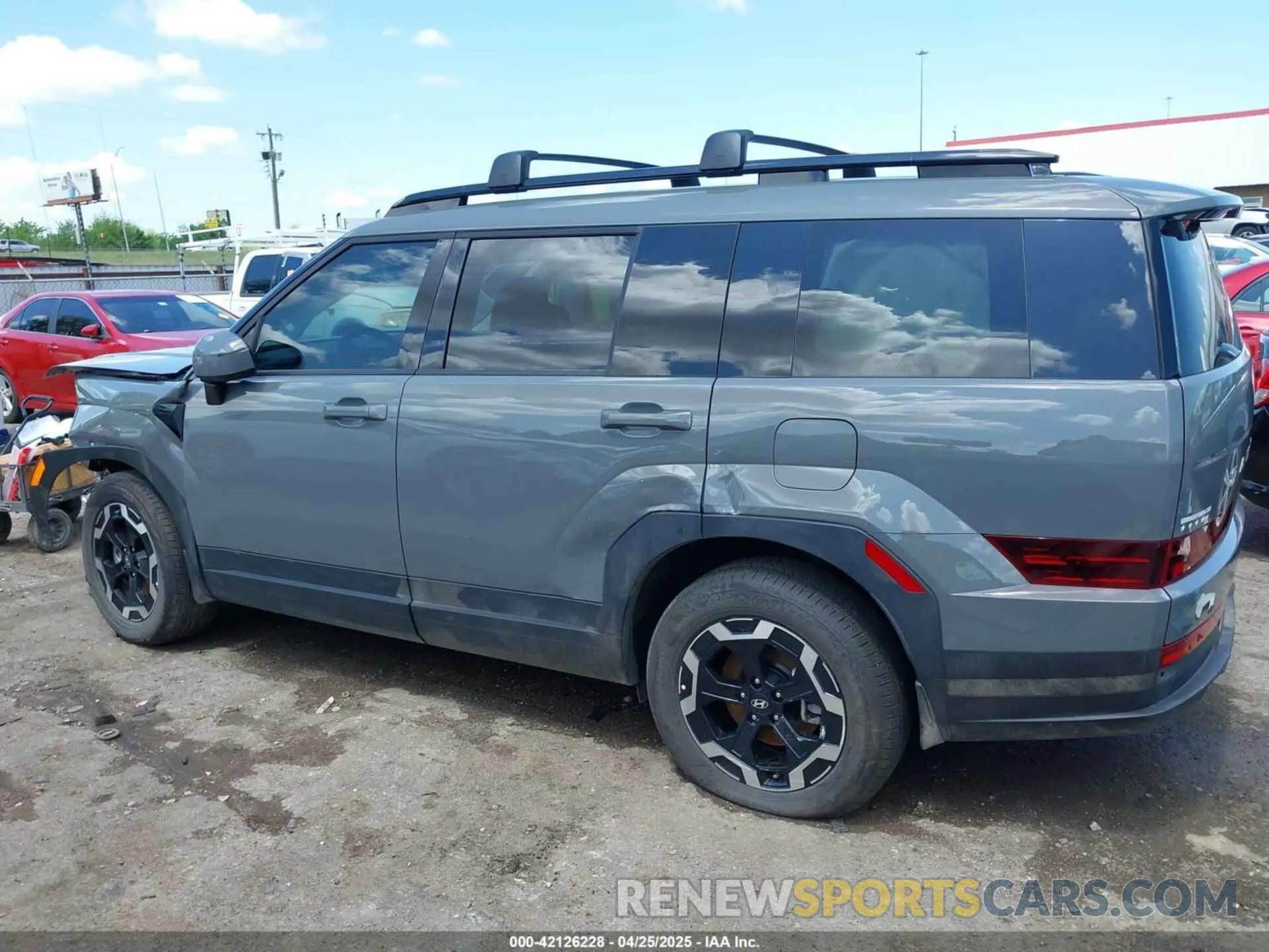 20 Photograph of a damaged car 5NMP24GL7SH104567 HYUNDAI SANTA FE 2025