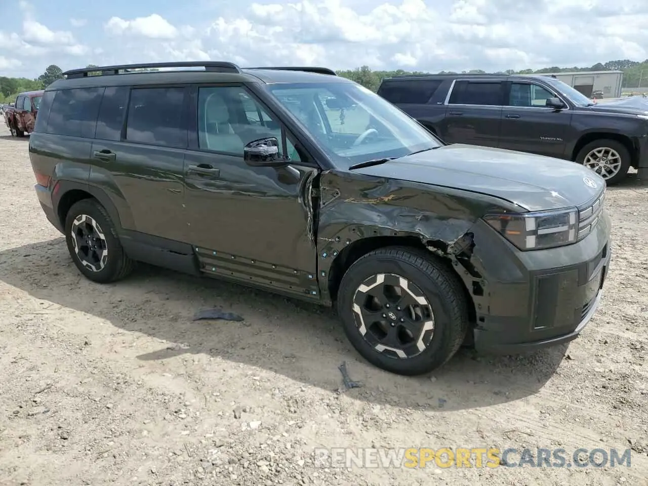 4 Photograph of a damaged car 5NMP24GL9SH075881 HYUNDAI SANTA FE 2025