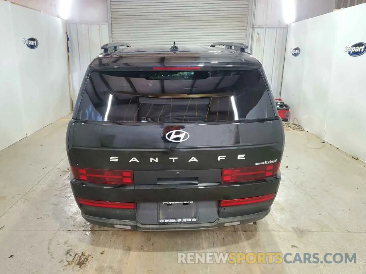 6 Photograph of a damaged car 5NMP2DG1XSH039972 HYUNDAI SANTA FE 2025