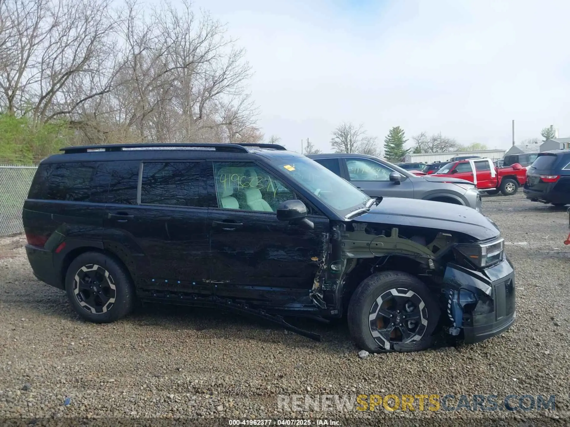 13 Photograph of a damaged car 5NMP2DGL6SH070878 HYUNDAI SANTA FE 2025