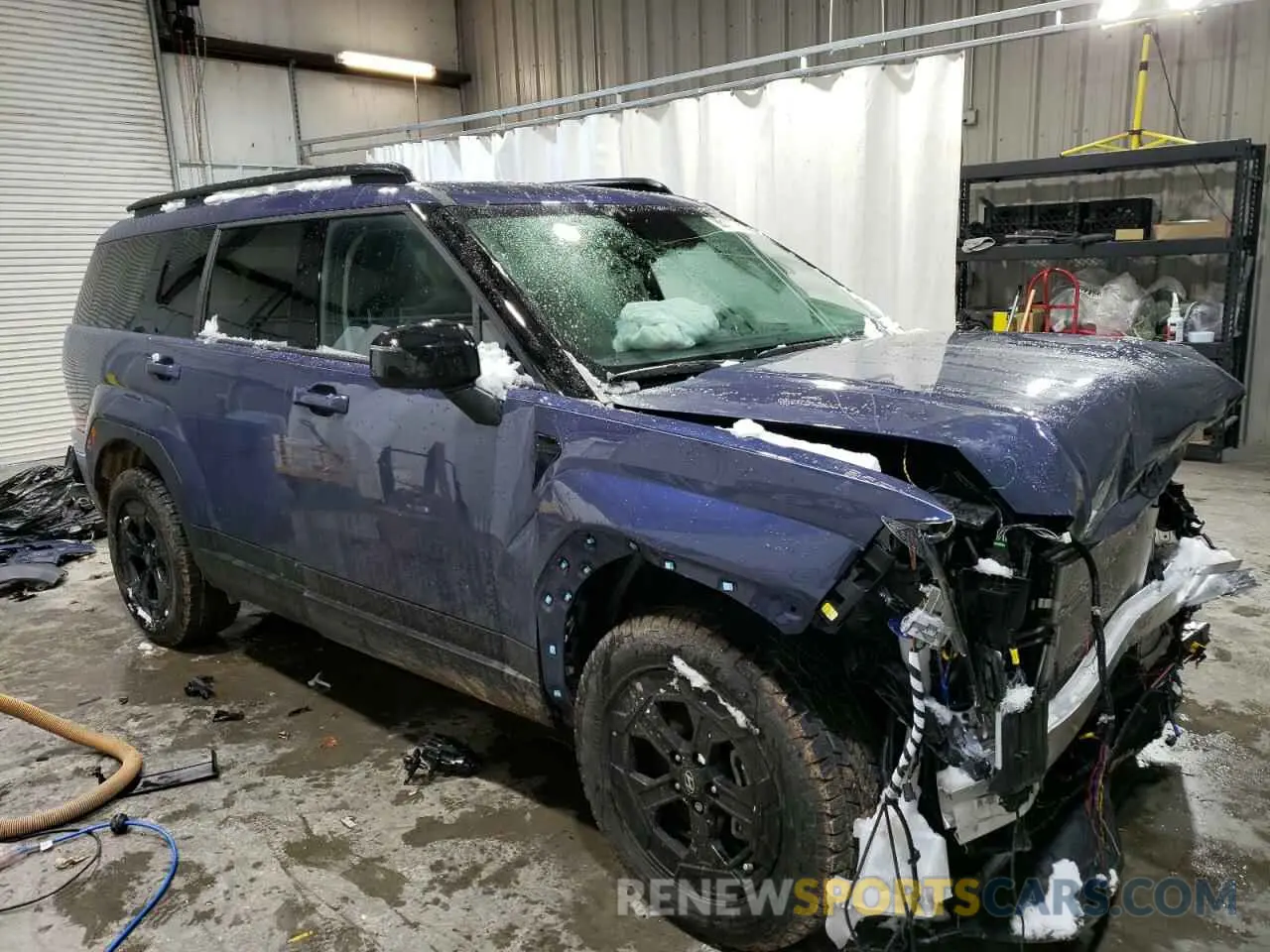 4 Photograph of a damaged car 5NMP3DGL3SH079017 HYUNDAI SANTA FE 2025