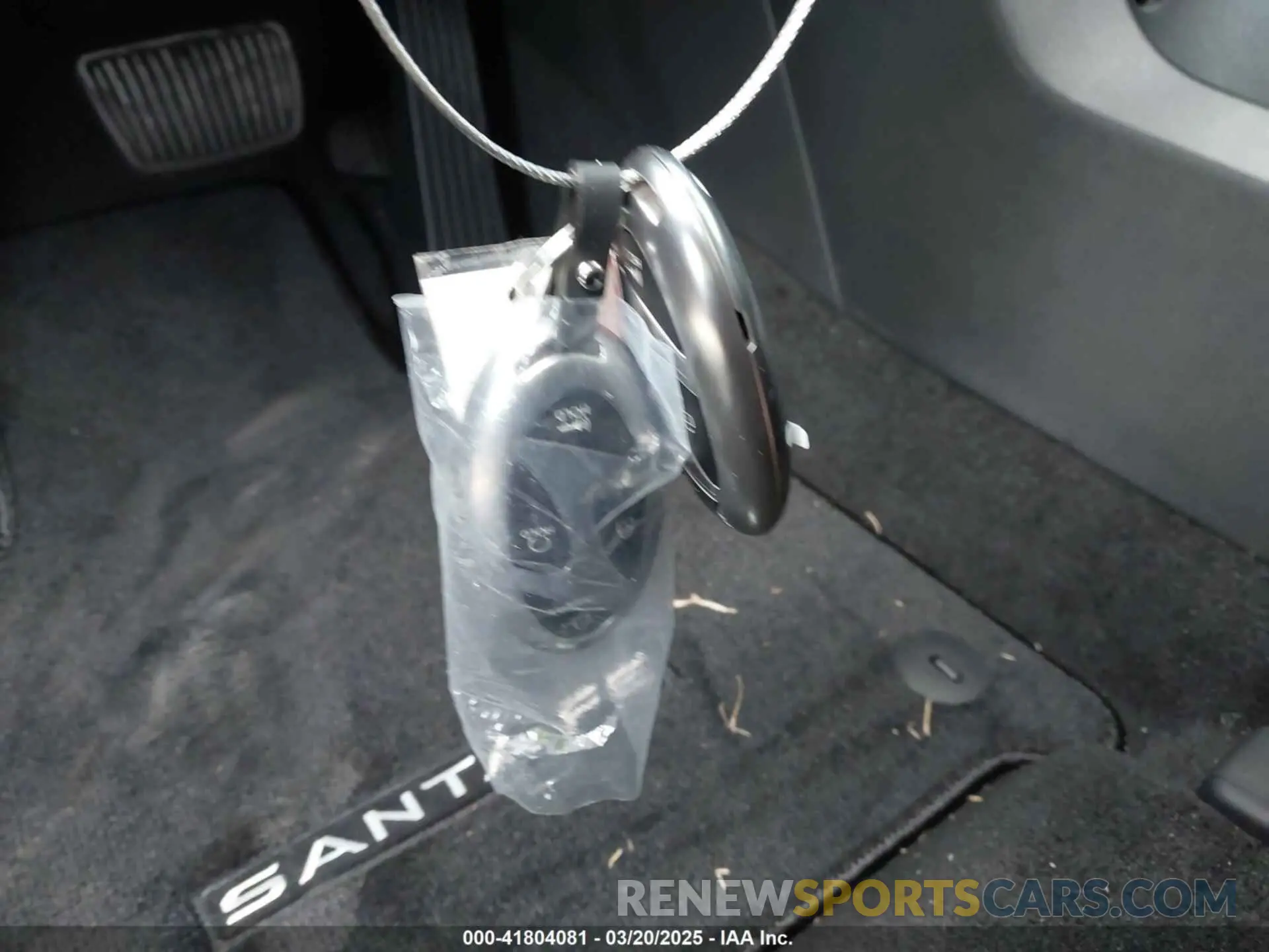 11 Photograph of a damaged car 5NMP3DGLXSH118704 HYUNDAI SANTA FE 2025