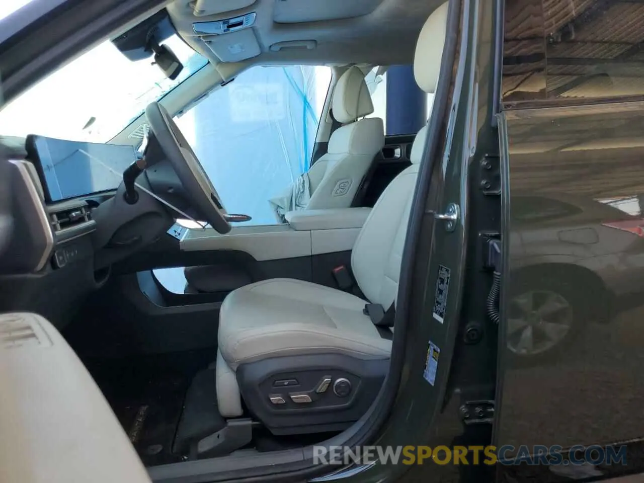 7 Photograph of a damaged car 5NMP54G16SH017930 HYUNDAI SANTA FE 2025