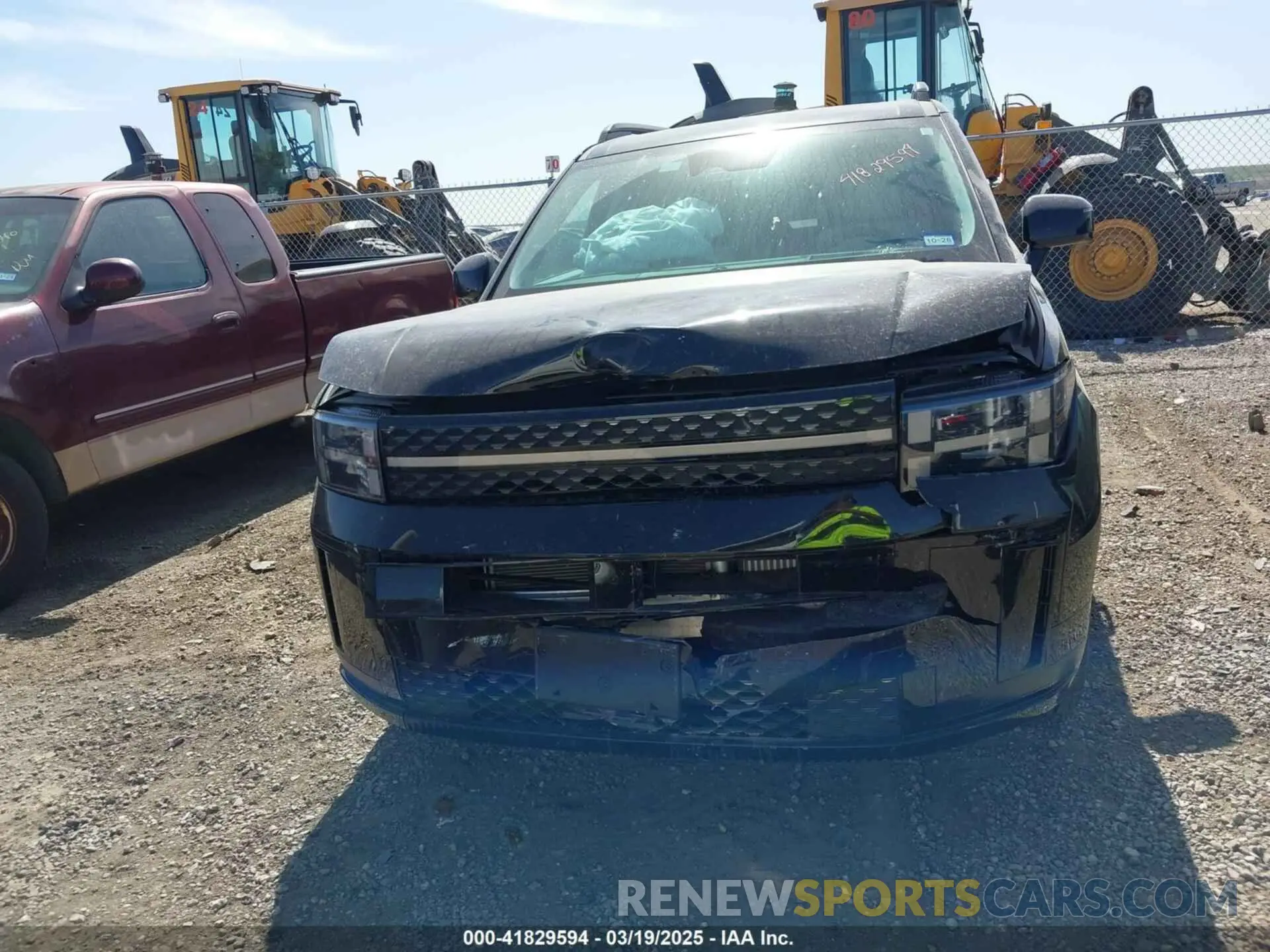 12 Photograph of a damaged car 5NMP54GL1SH088809 HYUNDAI SANTA FE 2025