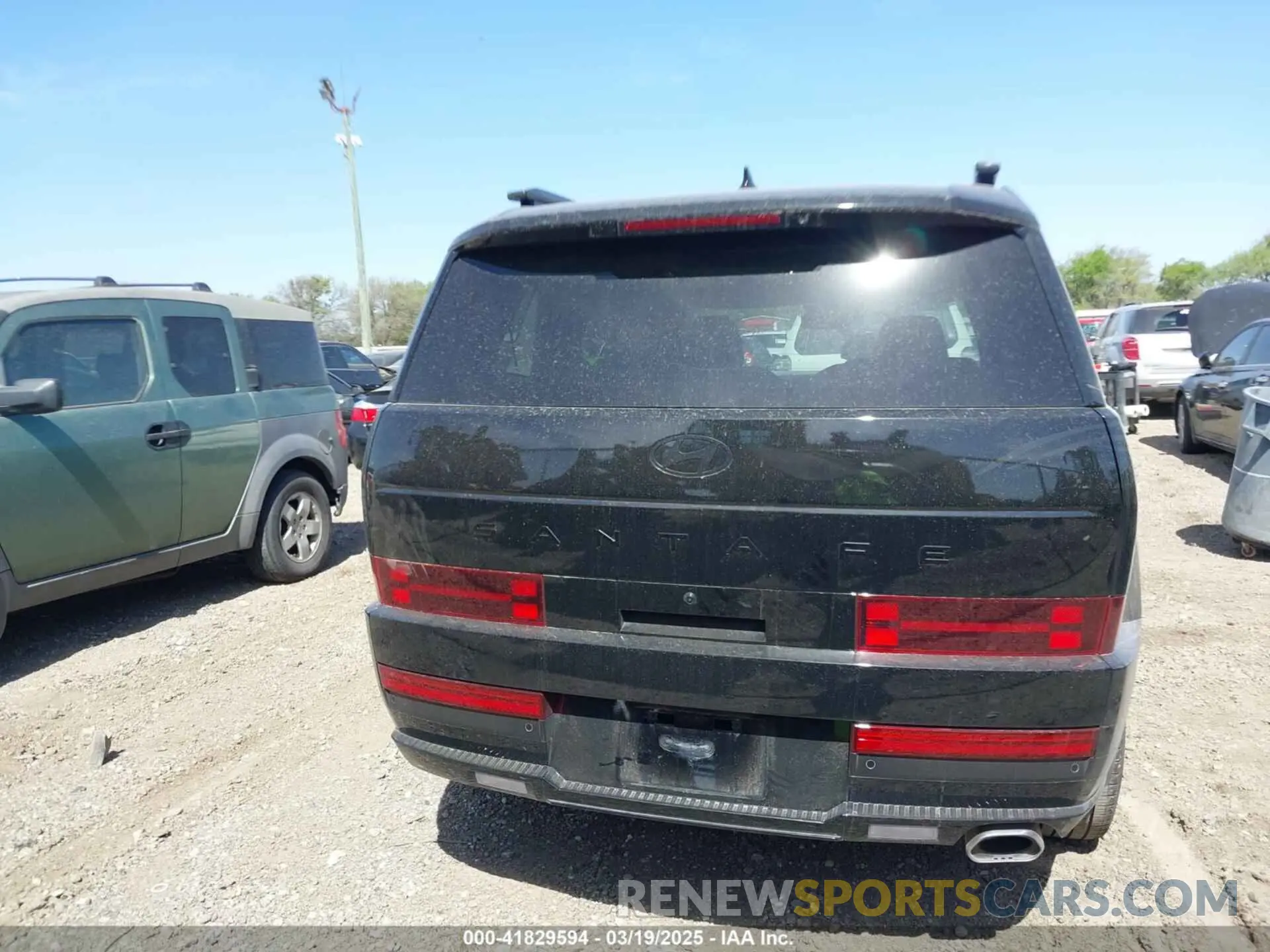 16 Photograph of a damaged car 5NMP54GL1SH088809 HYUNDAI SANTA FE 2025