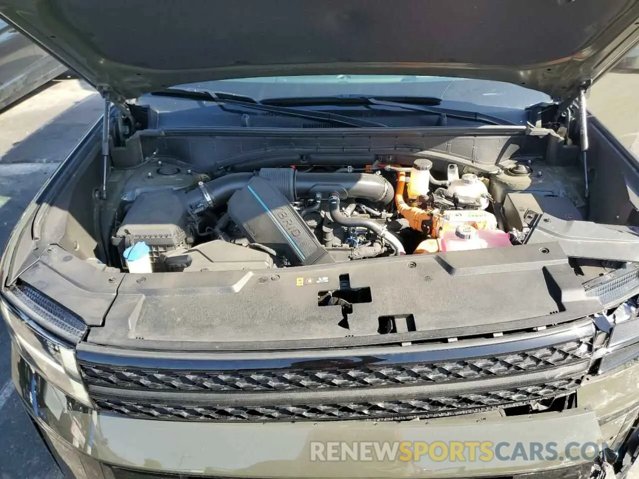 12 Photograph of a damaged car 5NMP5DG15SH019197 HYUNDAI SANTA FE 2025