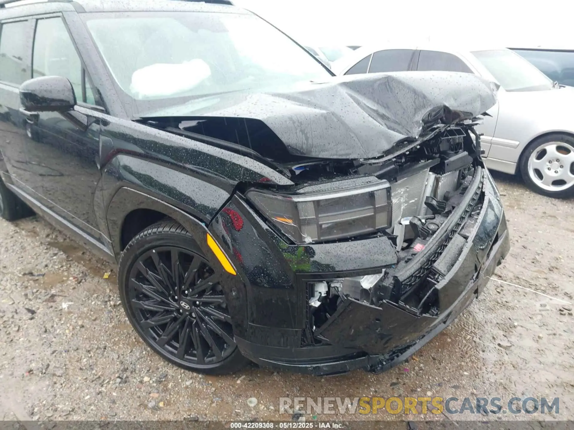 18 Photograph of a damaged car 5NMP5DGL3SH079965 HYUNDAI SANTA FE 2025