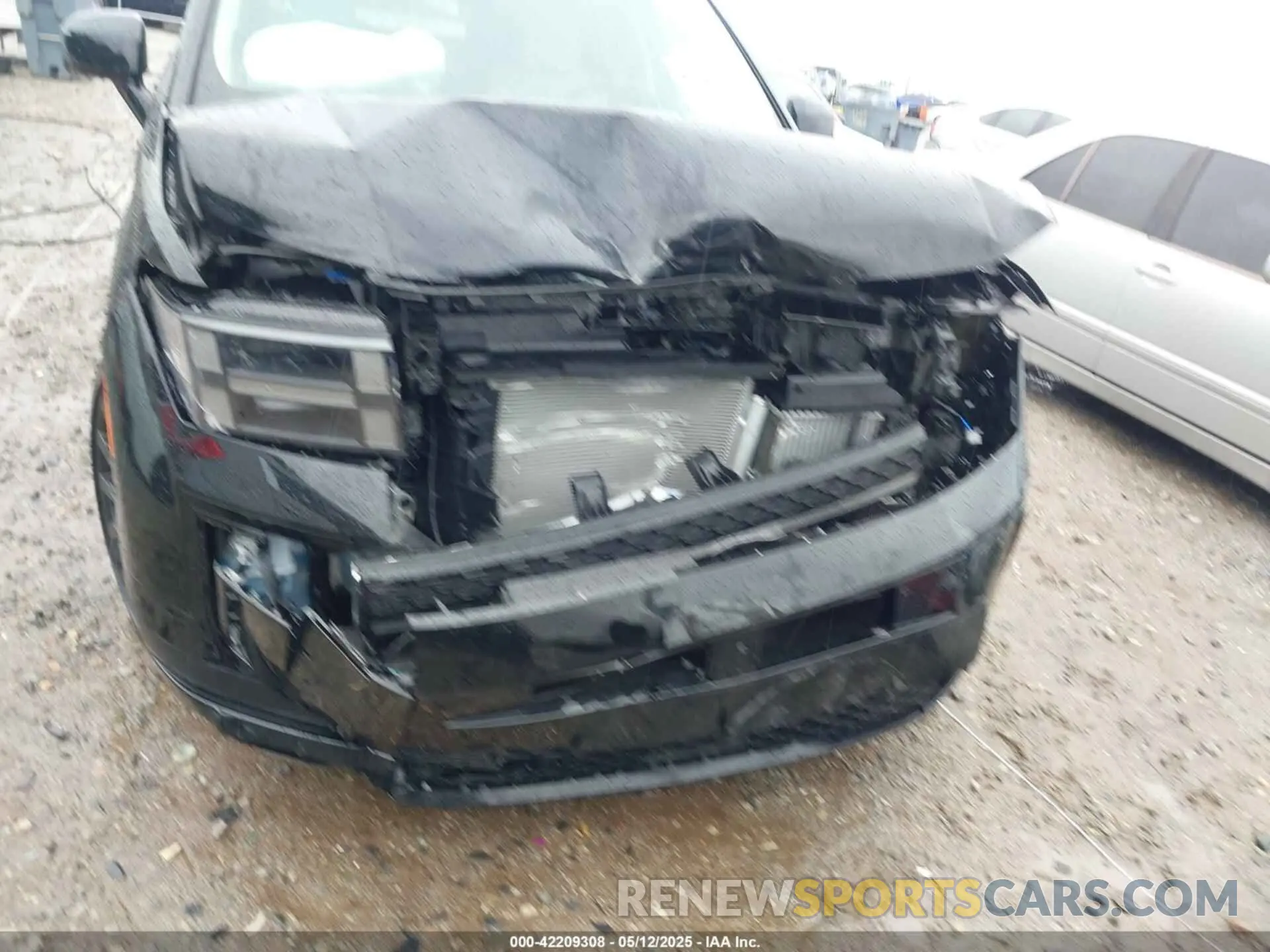 19 Photograph of a damaged car 5NMP5DGL3SH079965 HYUNDAI SANTA FE 2025