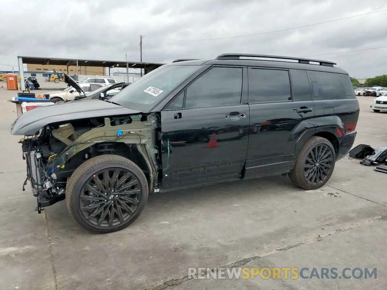 1 Photograph of a damaged car 5NMP5DGL6SH105636 HYUNDAI SANTA FE 2025