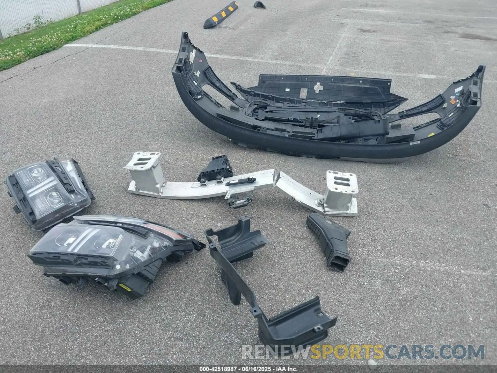 12 Photograph of a damaged car KM8S5DA12NU046580 HYUNDAI SANTA FE HYBRID 2022