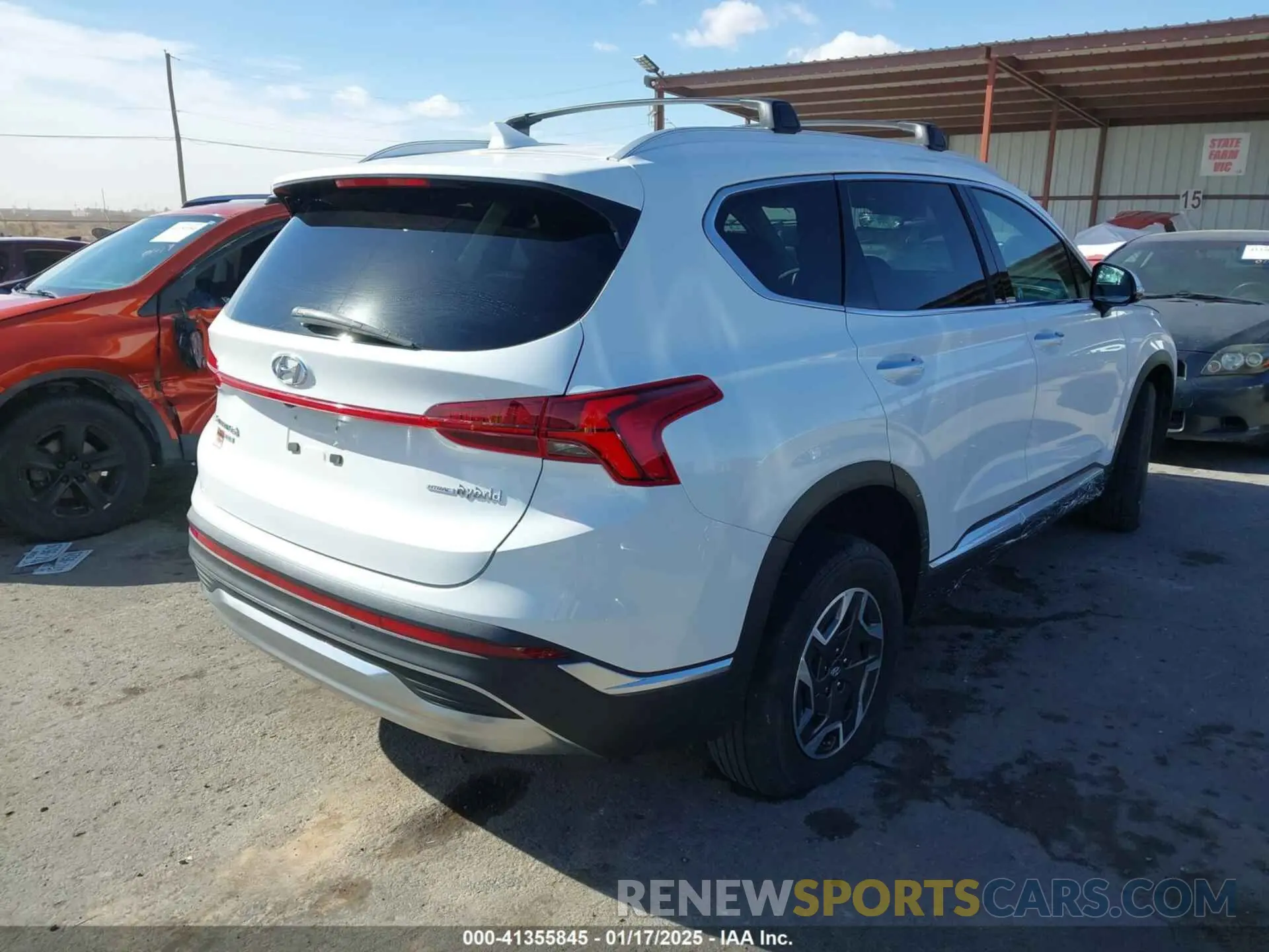 4 Photograph of a damaged car 5NMS2DA16PH001827 HYUNDAI SANTA FE HYBRID 2023
