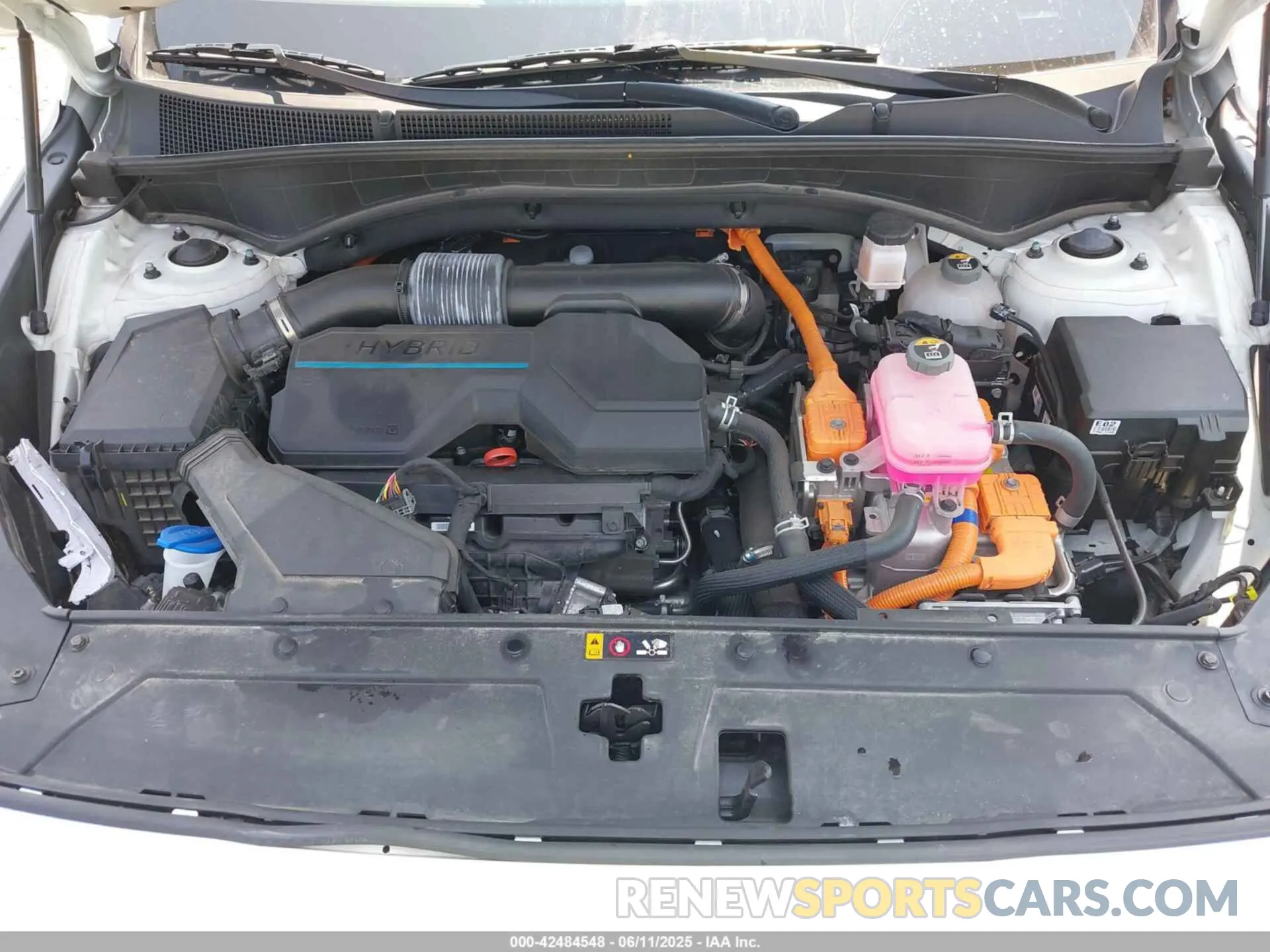 10 Photograph of a damaged car 5NMS3DA11PH002266 HYUNDAI SANTA FE HYBRID 2023