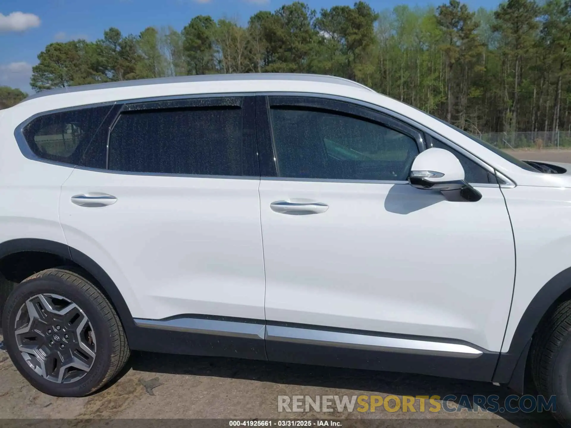 14 Photograph of a damaged car 5NMS3DA19PH008641 HYUNDAI SANTA FE HYBRID 2023