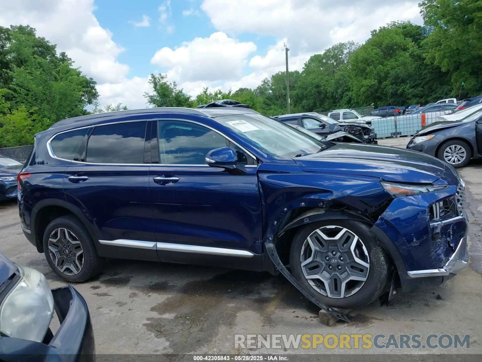 13 Photograph of a damaged car 5NMS5DA10PH011874 HYUNDAI SANTA FE HYBRID 2023