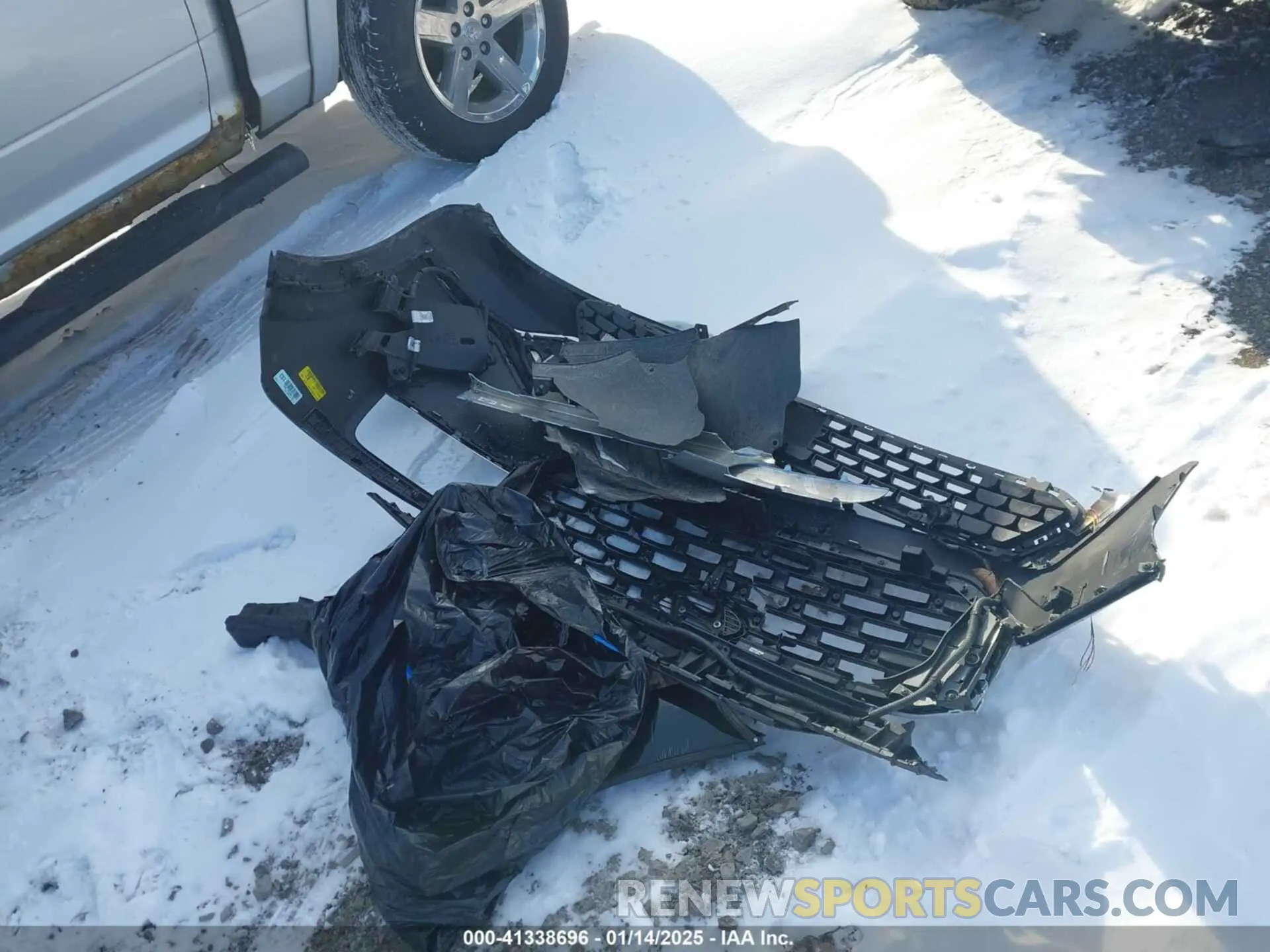 12 Photograph of a damaged car 5NMS5DA17PH018515 HYUNDAI SANTA FE HYBRID 2023