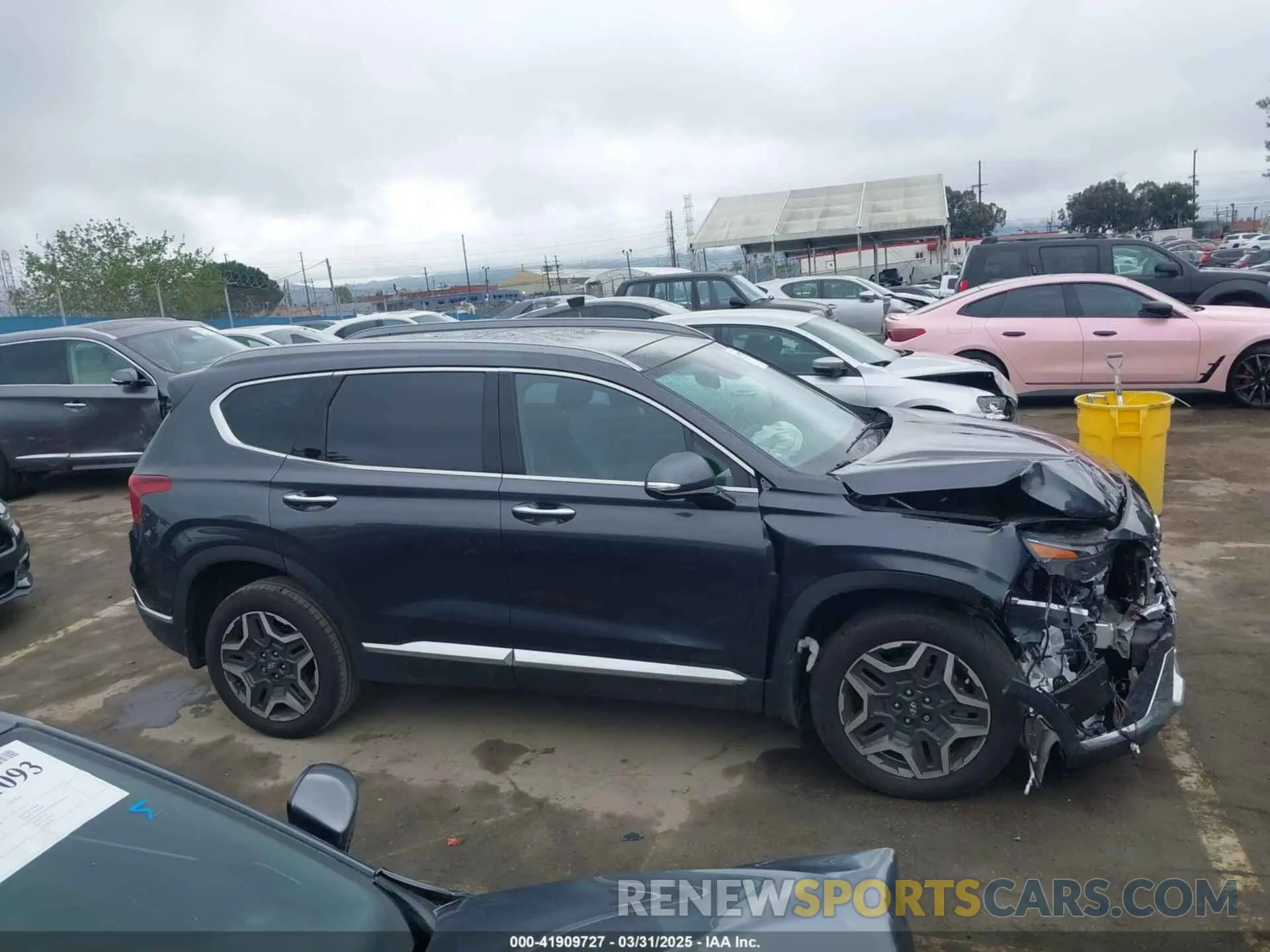 13 Photograph of a damaged car 5NMS5DA19PH013204 HYUNDAI SANTA FE HYBRID 2023