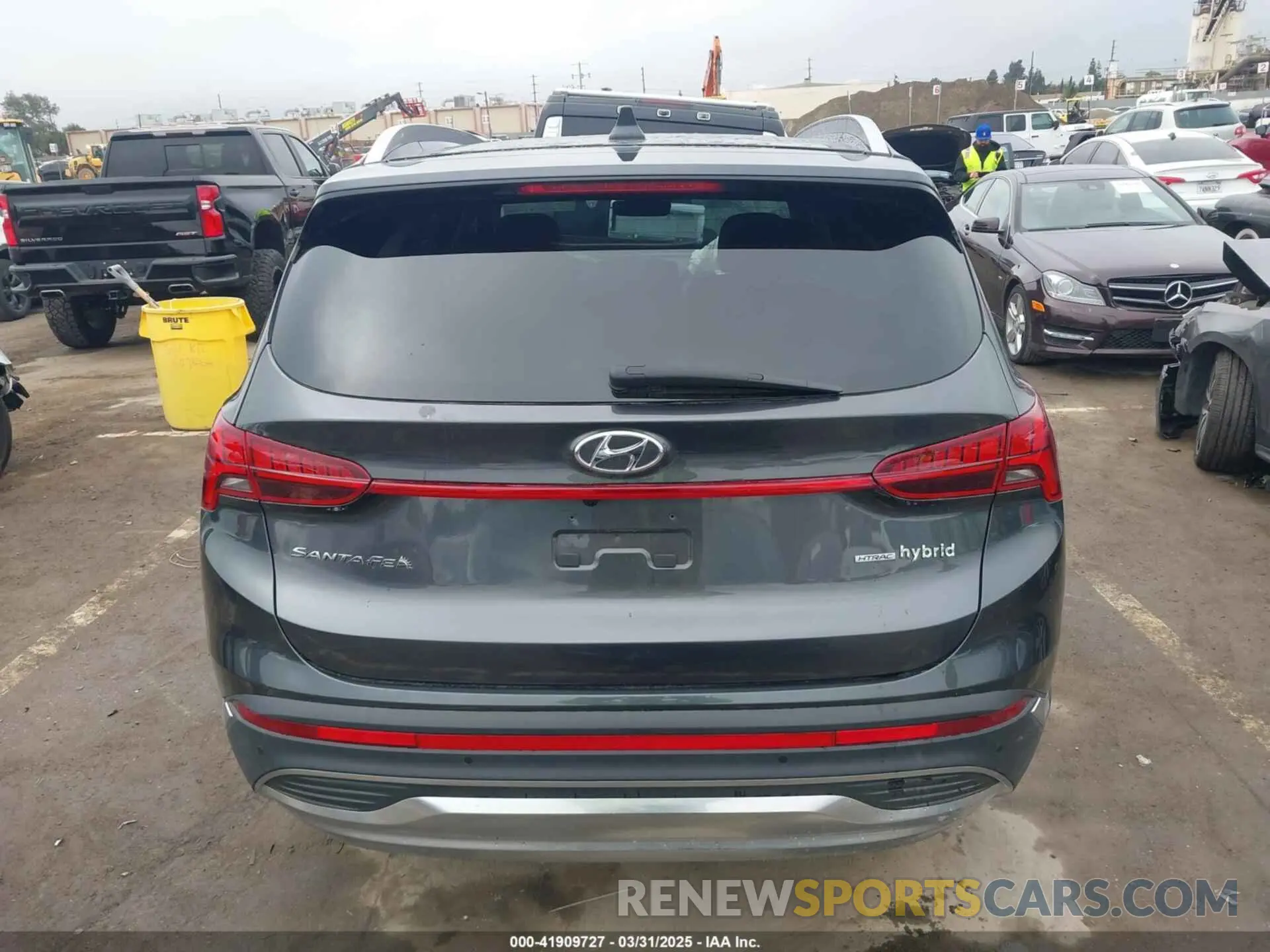 16 Photograph of a damaged car 5NMS5DA19PH013204 HYUNDAI SANTA FE HYBRID 2023