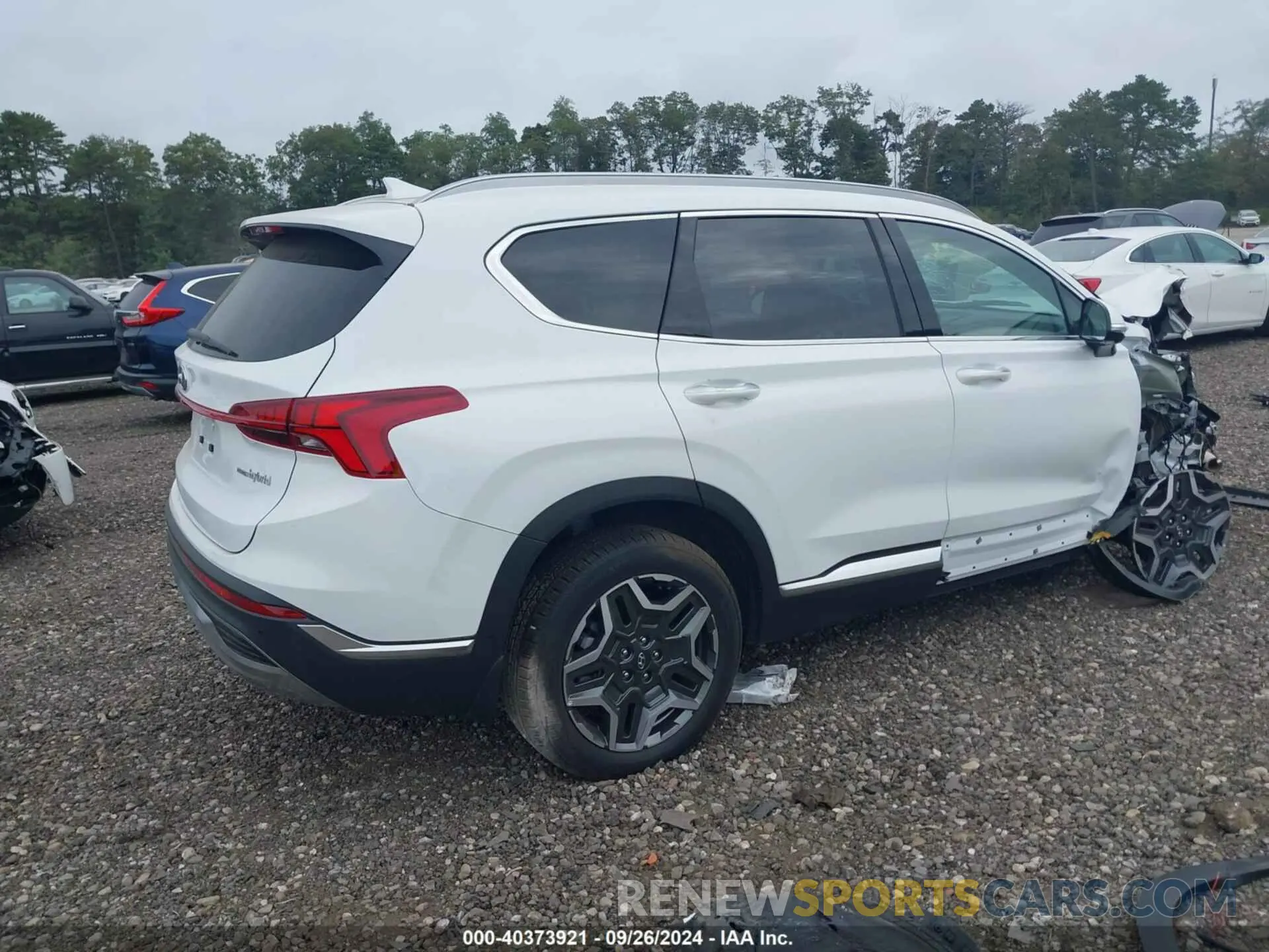 4 Photograph of a damaged car 5NMS5DA1XPH020405 HYUNDAI SANTA FE HYBRID 2023