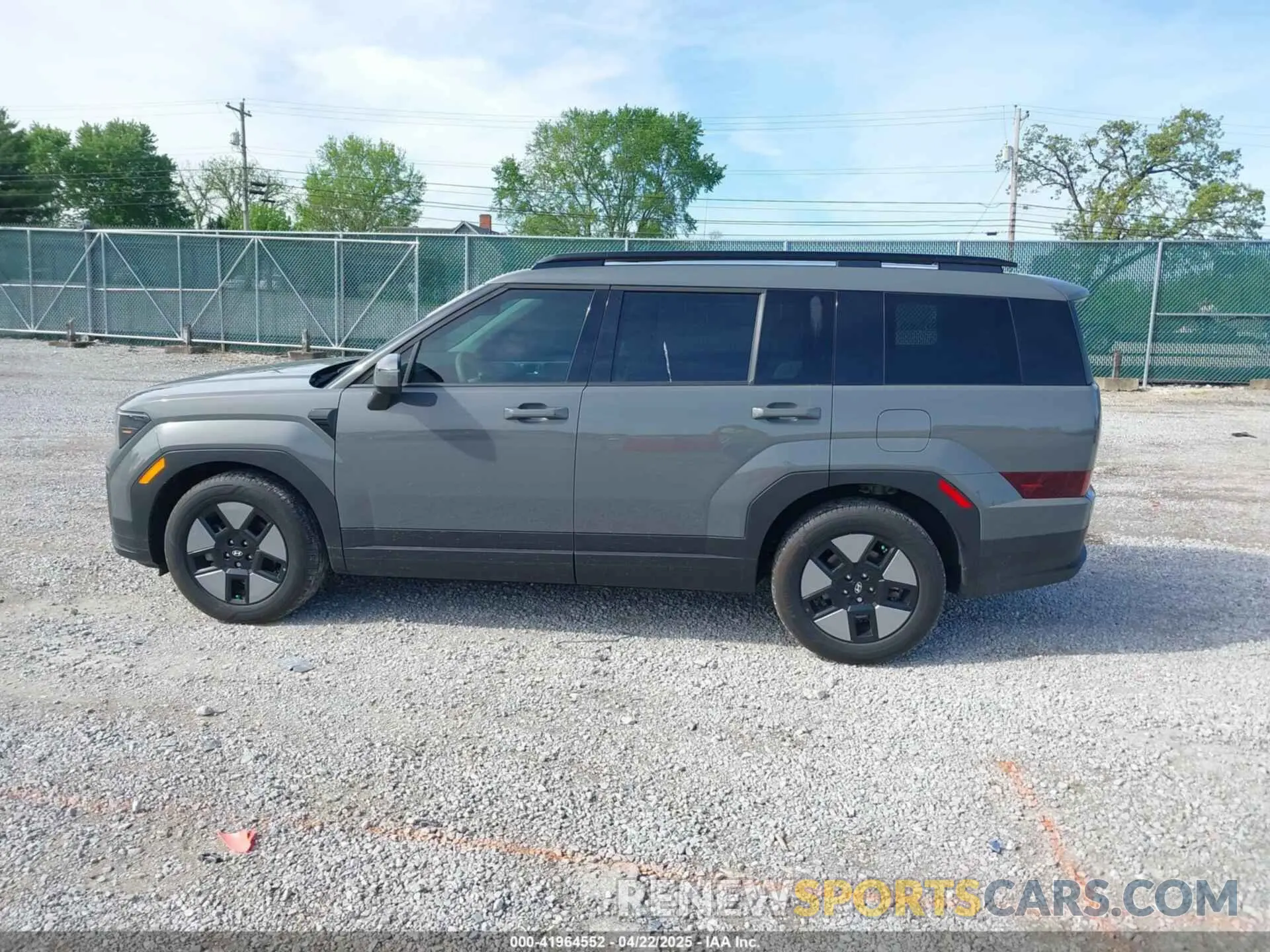 14 Photograph of a damaged car 5NMP24G10RH007199 HYUNDAI SANTA FE HYBRID 2024