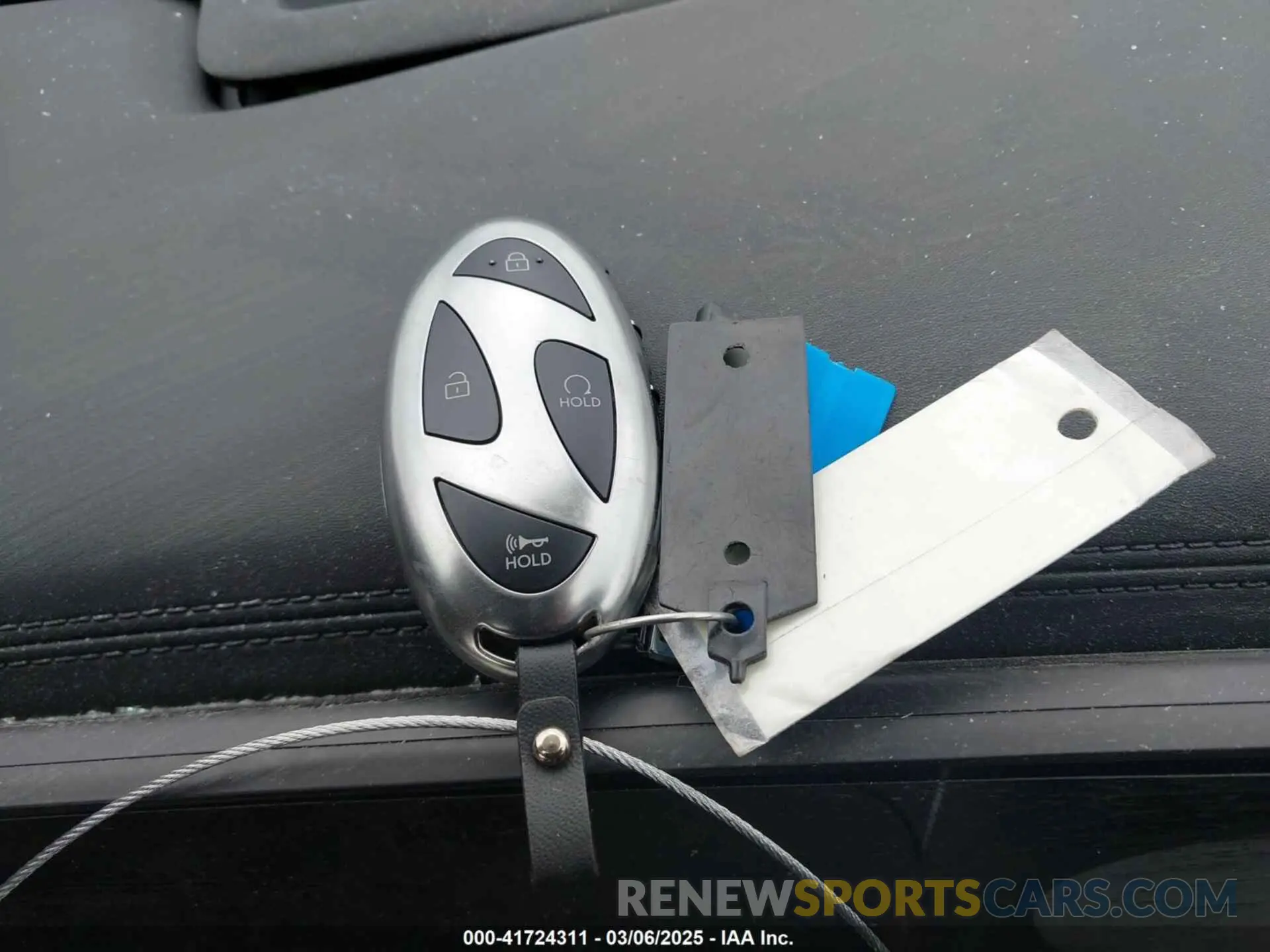 11 Photograph of a damaged car 5NMP5DG12RH000262 HYUNDAI SANTA FE HYBRID 2024