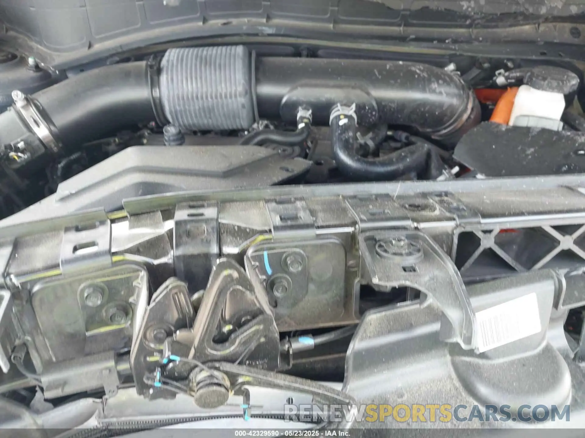 10 Photograph of a damaged car 5NMP5DG18RH008382 HYUNDAI SANTA FE HYBRID 2024