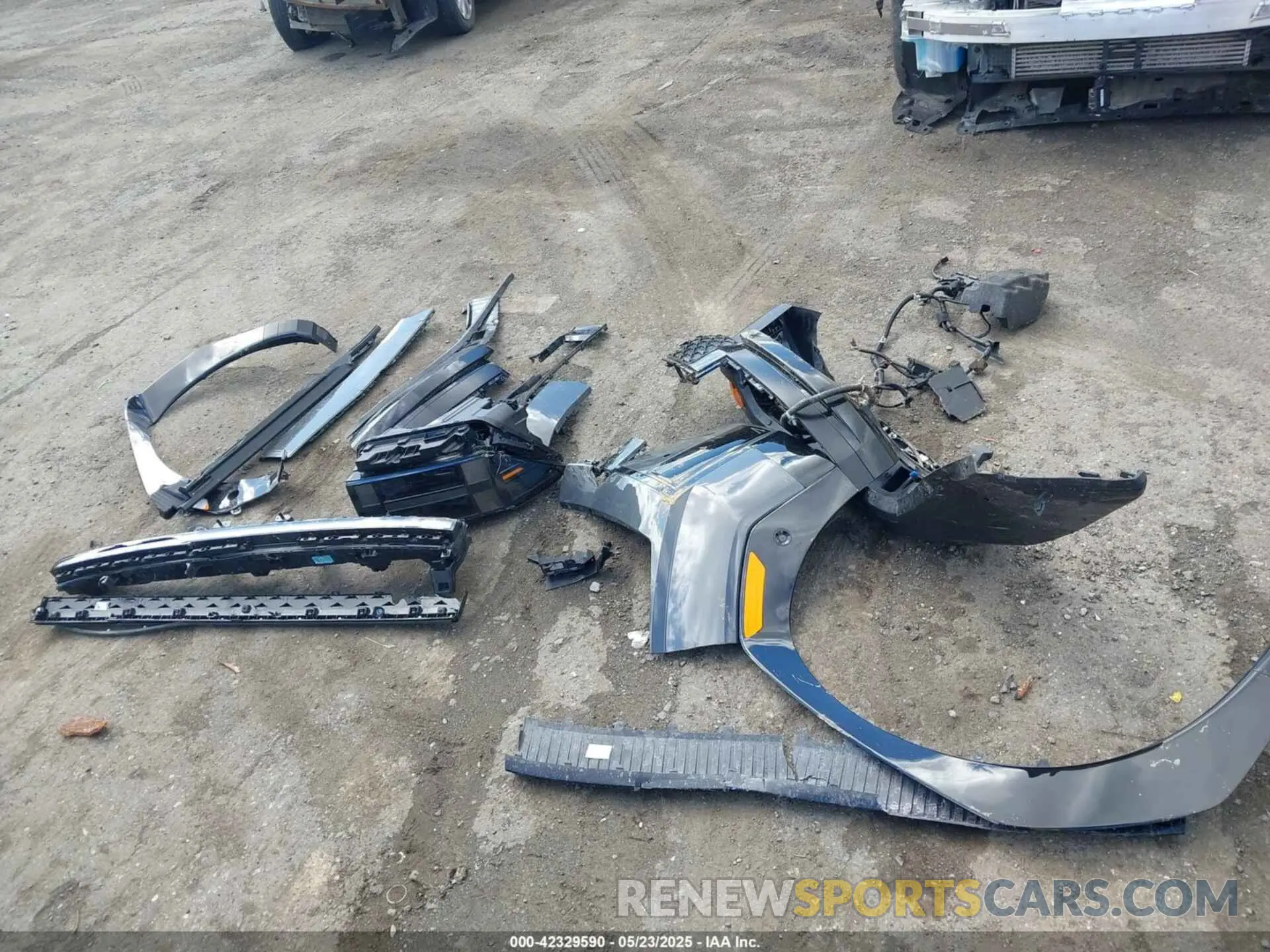 11 Photograph of a damaged car 5NMP5DG18RH008382 HYUNDAI SANTA FE HYBRID 2024