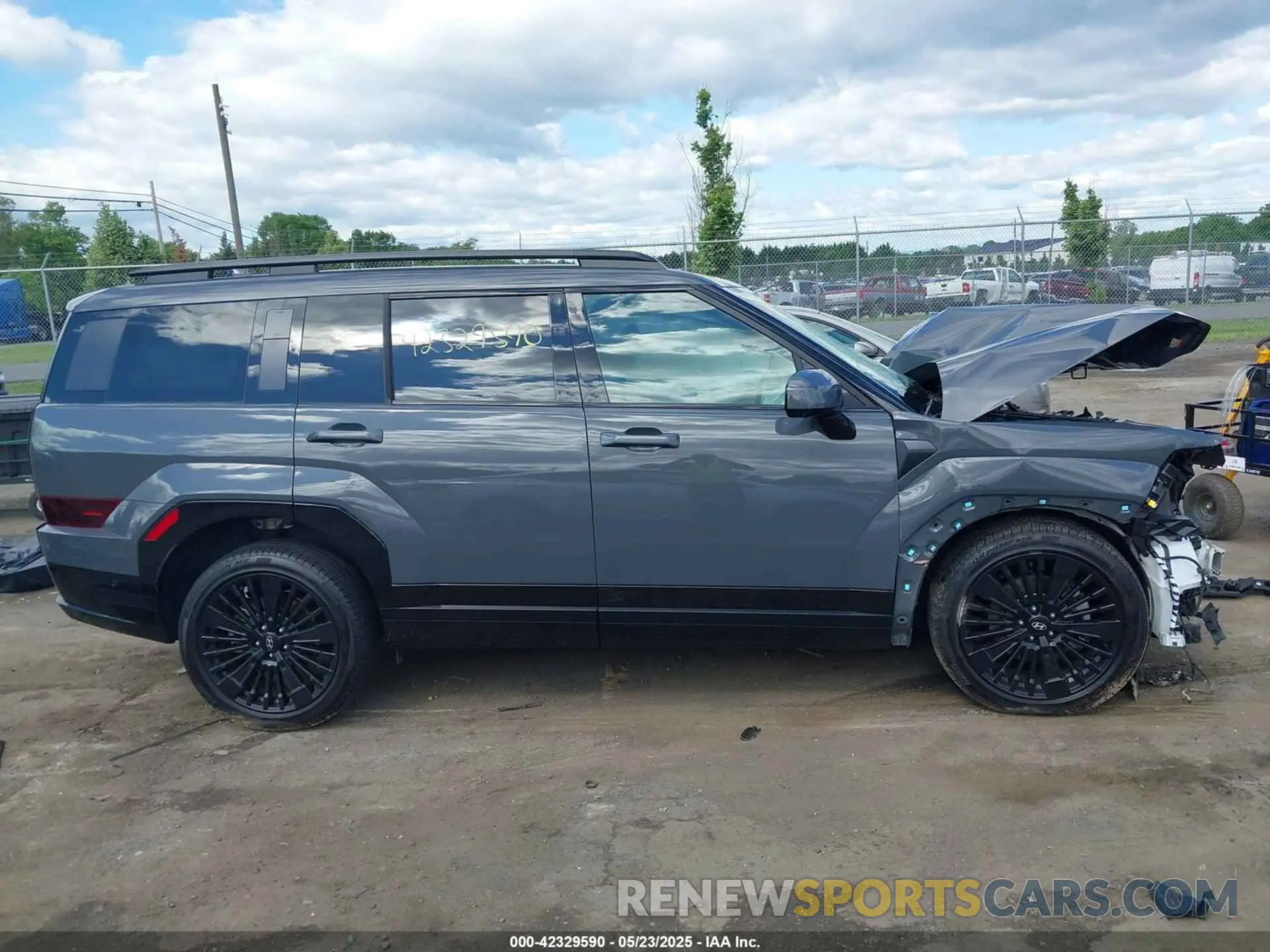 13 Photograph of a damaged car 5NMP5DG18RH008382 HYUNDAI SANTA FE HYBRID 2024