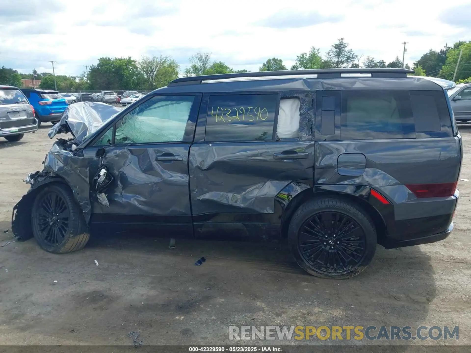 14 Photograph of a damaged car 5NMP5DG18RH008382 HYUNDAI SANTA FE HYBRID 2024