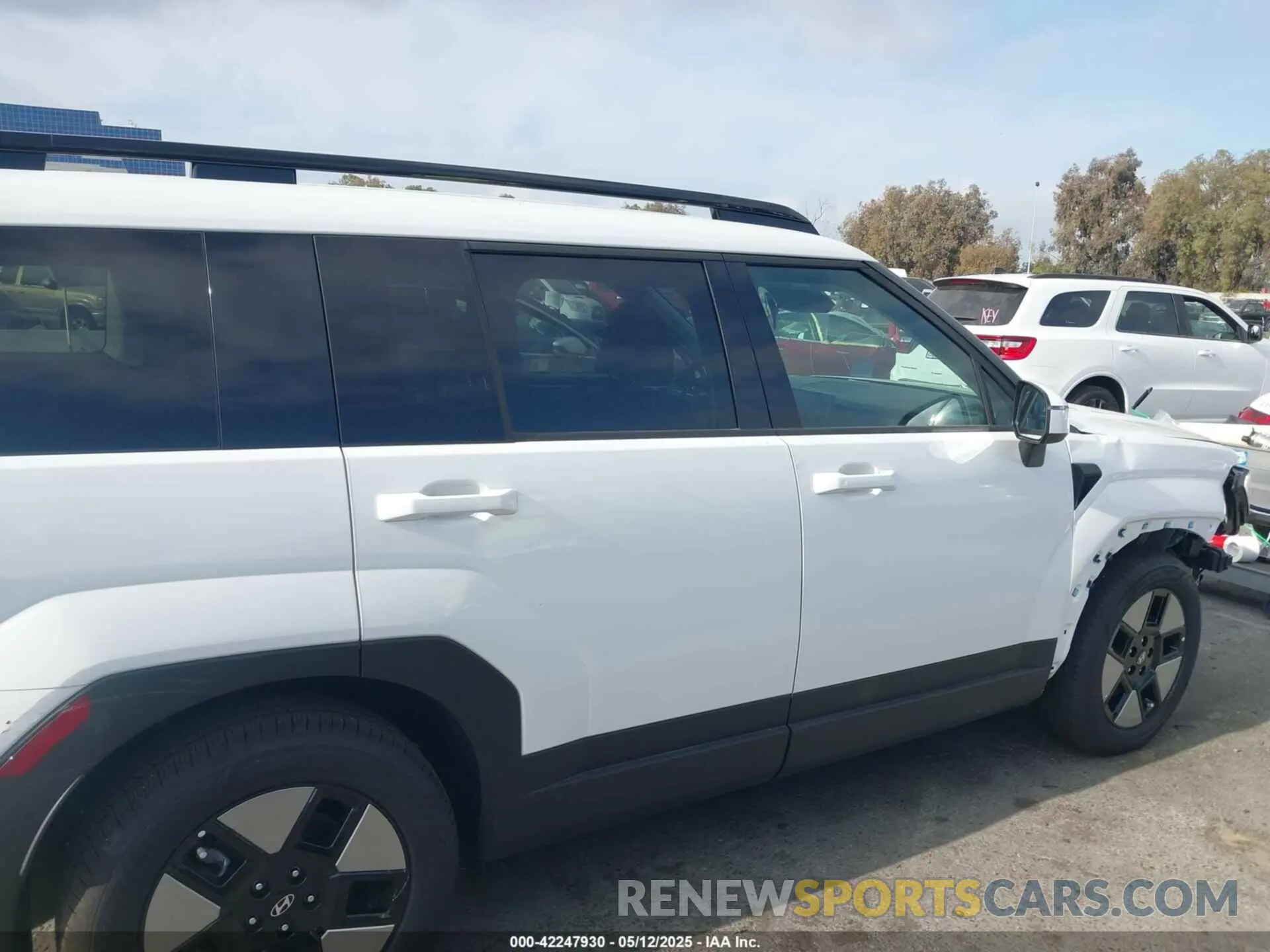 13 Photograph of a damaged car 5NMP24G1XSH017731 HYUNDAI SANTA FE HYBRID 2025