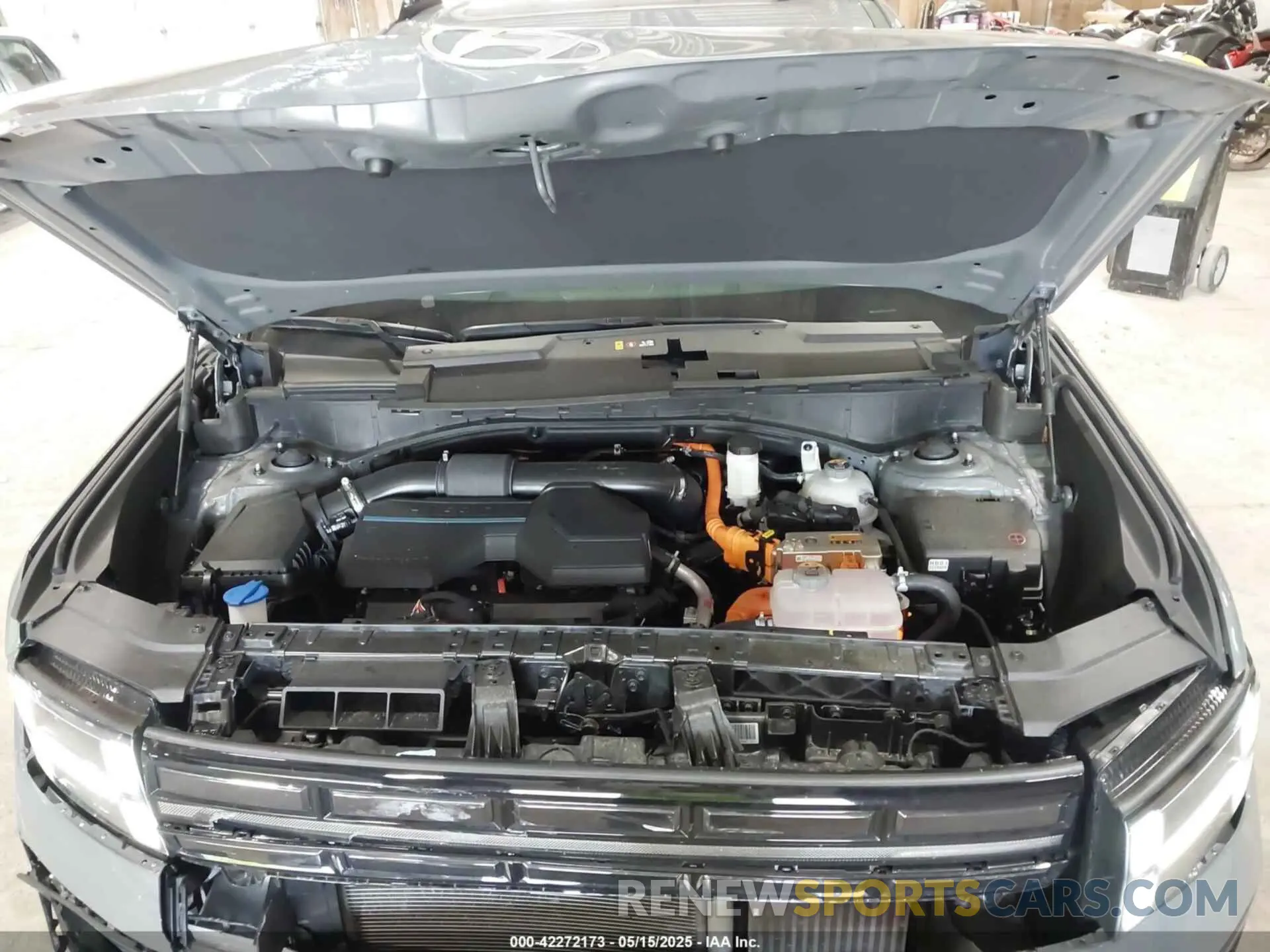 10 Photograph of a damaged car 5NMP3DG13SH020290 HYUNDAI SANTA FE HYBRID 2025