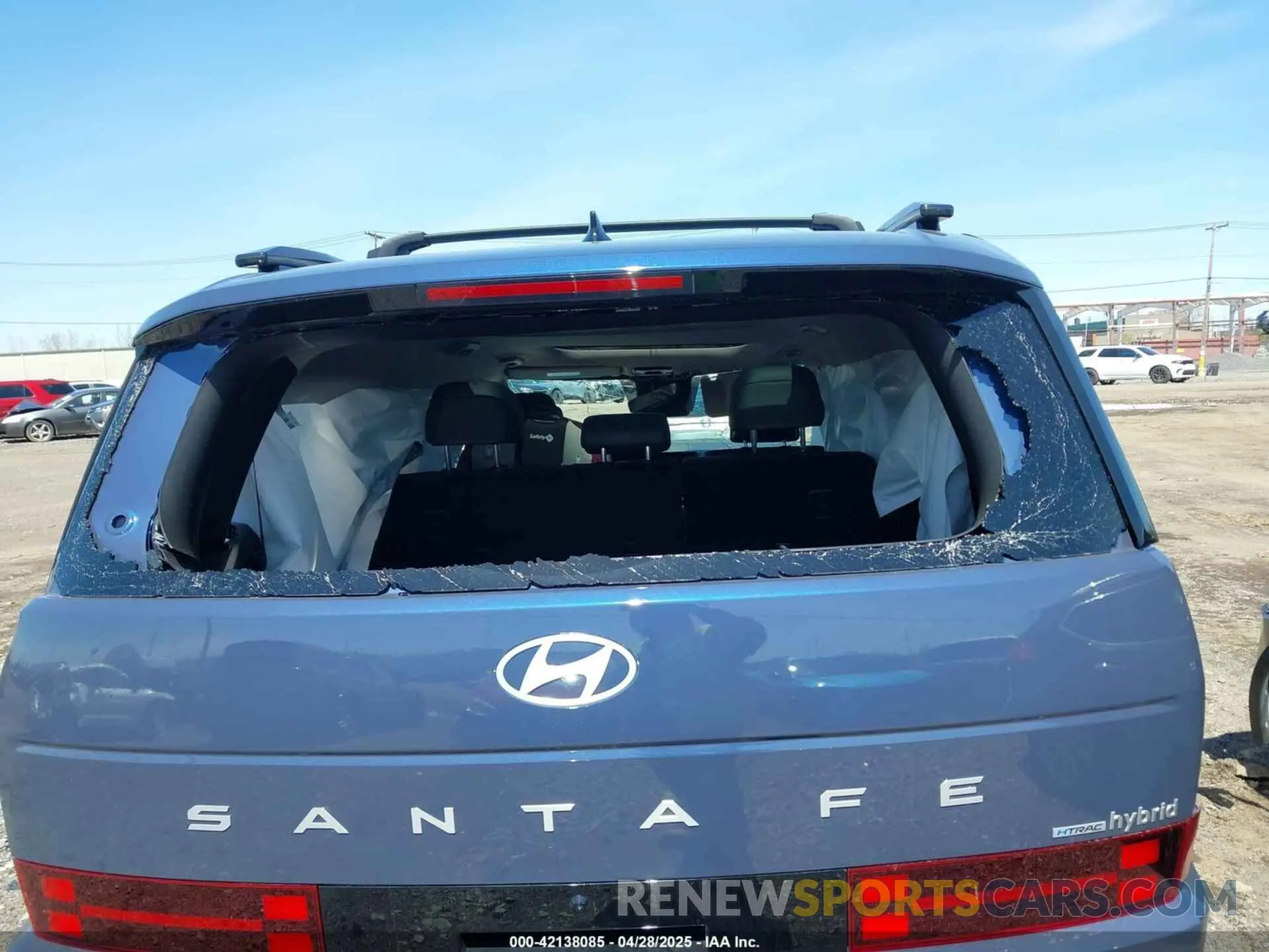 19 Photograph of a damaged car 5NMP3DG1XSH034624 HYUNDAI SANTA FE HYBRID 2025