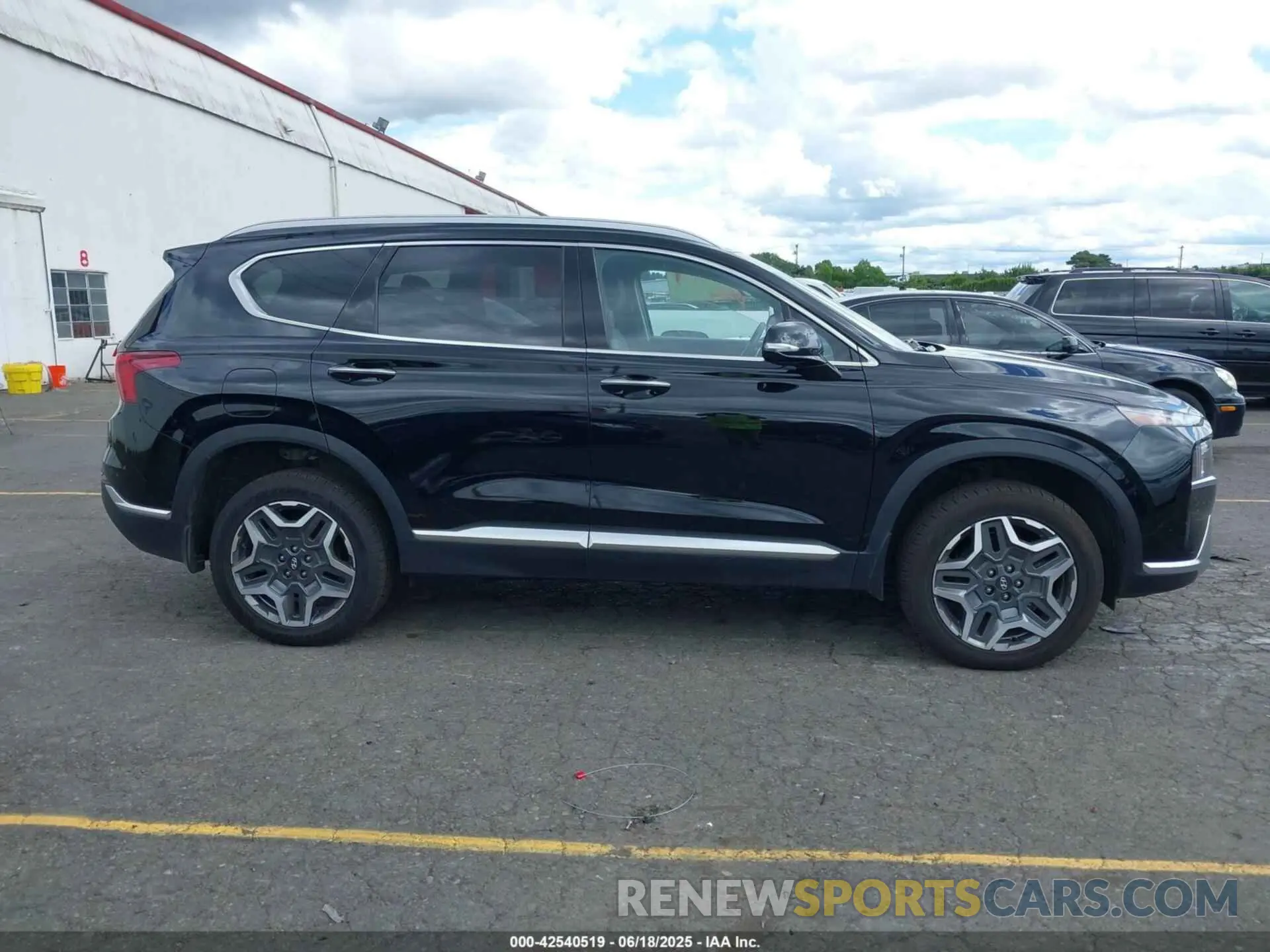 13 Photograph of a damaged car KM8S6DA26NU057684 HYUNDAI SANTA FE PLUG-IN HYBRID 2022