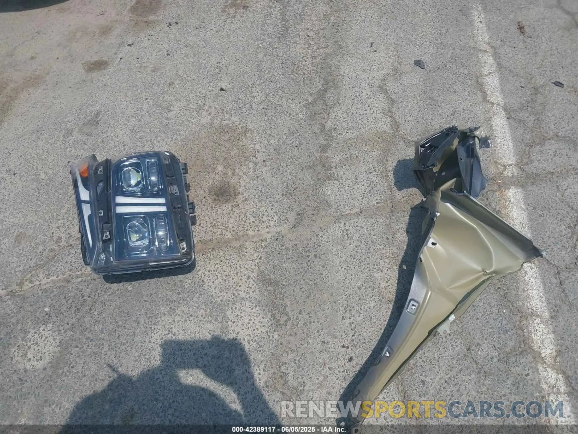 12 Photograph of a damaged car KM8S7DA24NU013339 HYUNDAI SANTA FE PLUG-IN HYBRID 2022