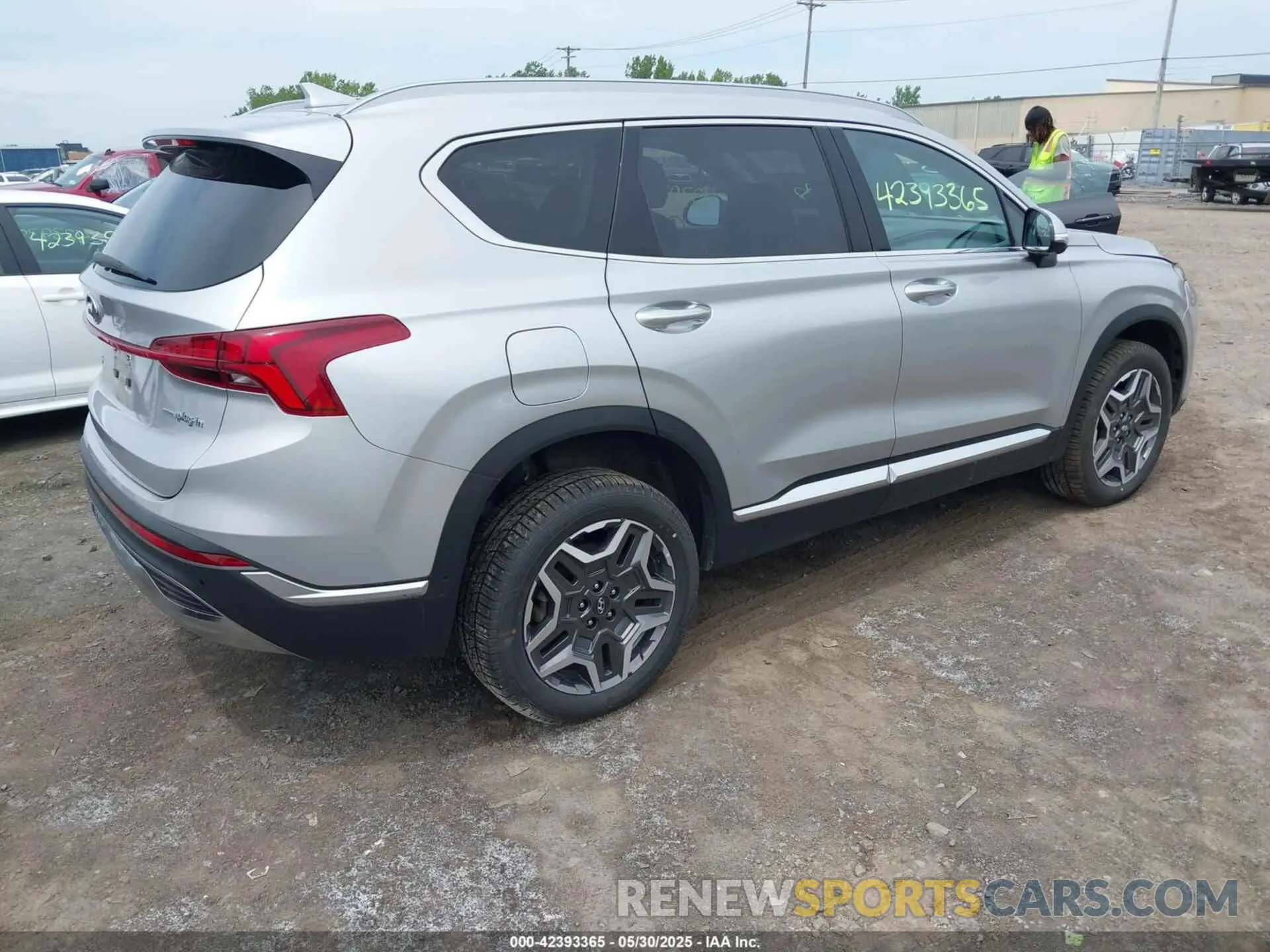 4 Photograph of a damaged car KM8S7DA24PU100080 HYUNDAI SANTA FE PLUG-IN HYBRID 2023