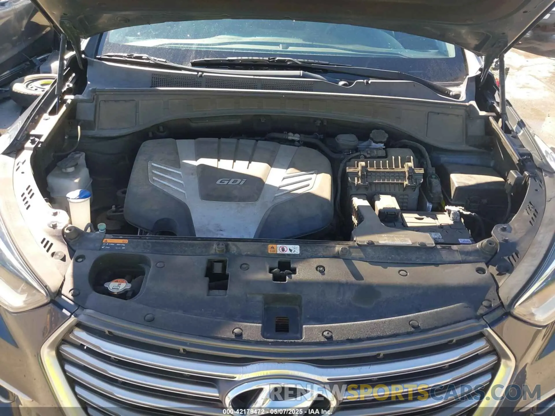 10 Photograph of a damaged car KM8SM4HF3KU303746 HYUNDAI SANTA FE XL 2019