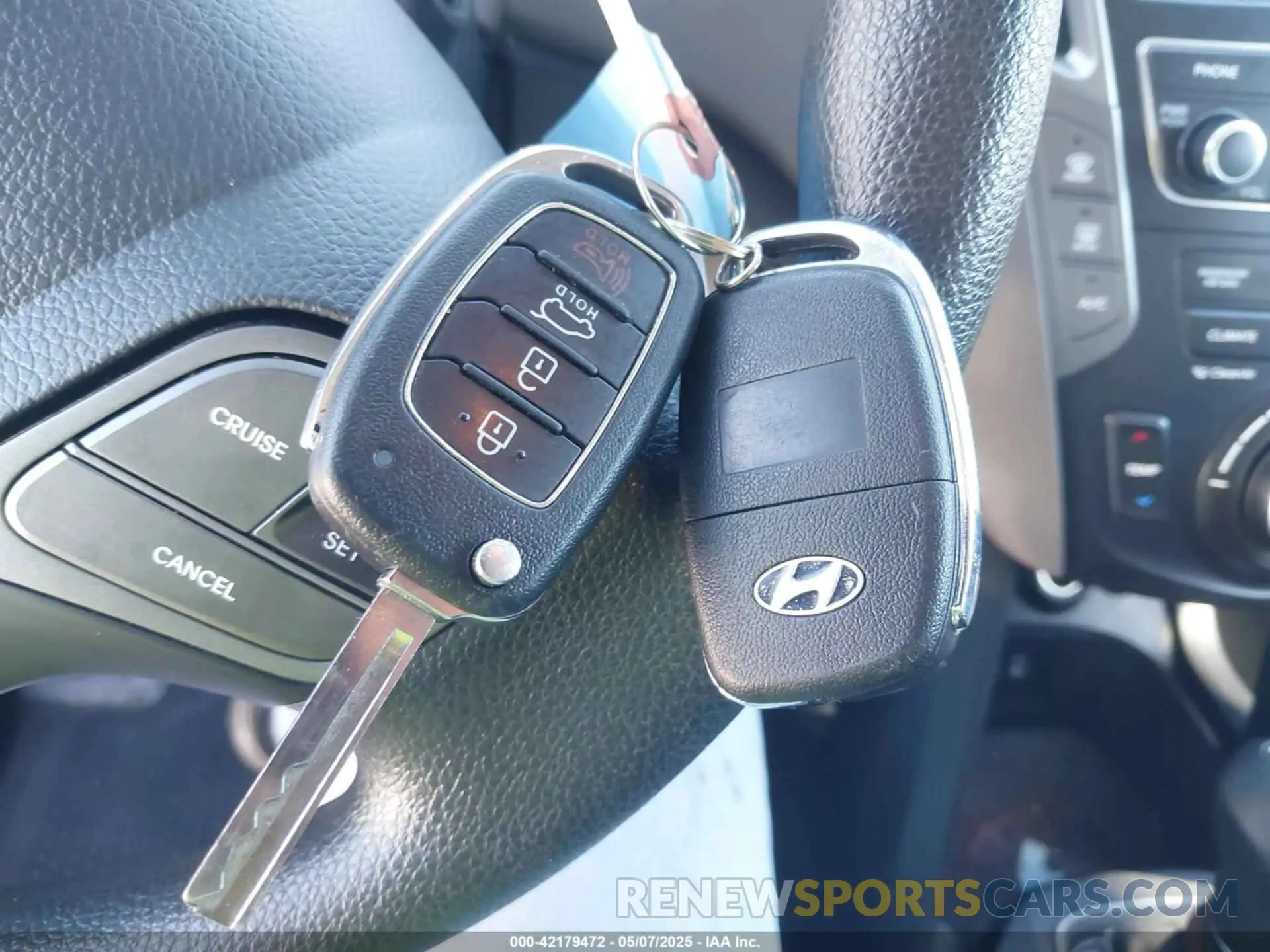 11 Photograph of a damaged car KM8SM4HF3KU303746 HYUNDAI SANTA FE XL 2019
