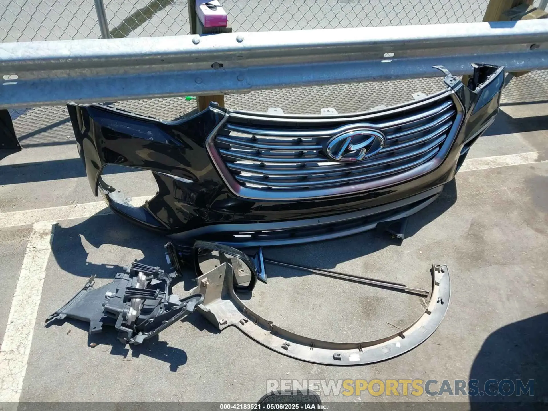 12 Photograph of a damaged car KM8SMDHF3KU305268 HYUNDAI SANTA FE XL 2019