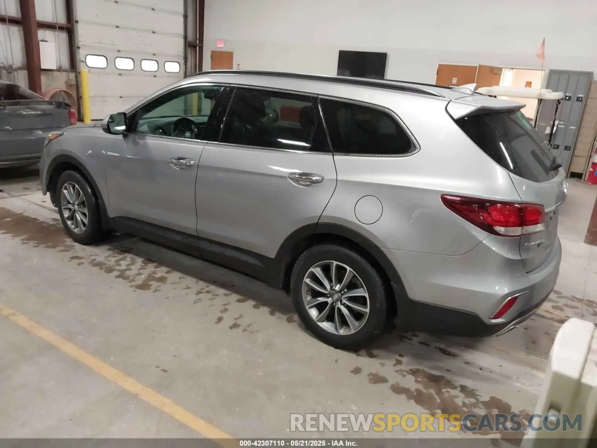 3 Photograph of a damaged car KM8SMDHF9KU303234 HYUNDAI SANTA FE XL 2019