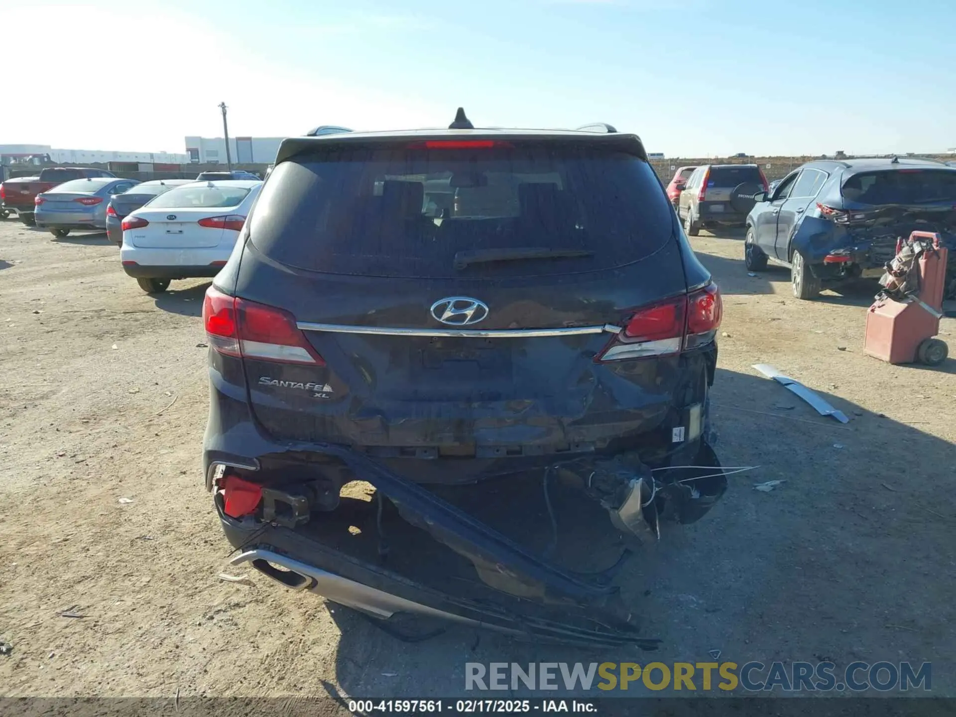 17 Photograph of a damaged car KM8SN4HF1KU299774 HYUNDAI SANTA FE XL 2019