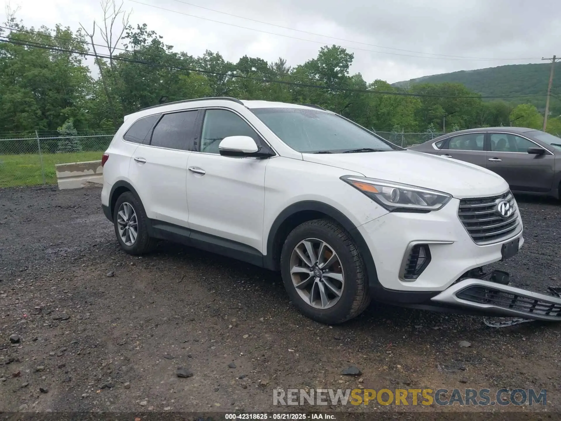 1 Photograph of a damaged car KM8SNDHFXKU307497 HYUNDAI SANTA FE XL 2019