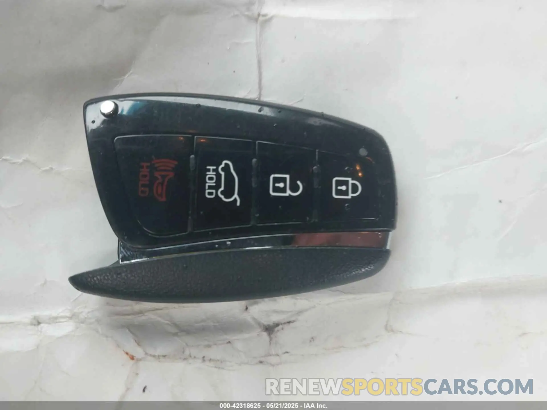 11 Photograph of a damaged car KM8SNDHFXKU307497 HYUNDAI SANTA FE XL 2019